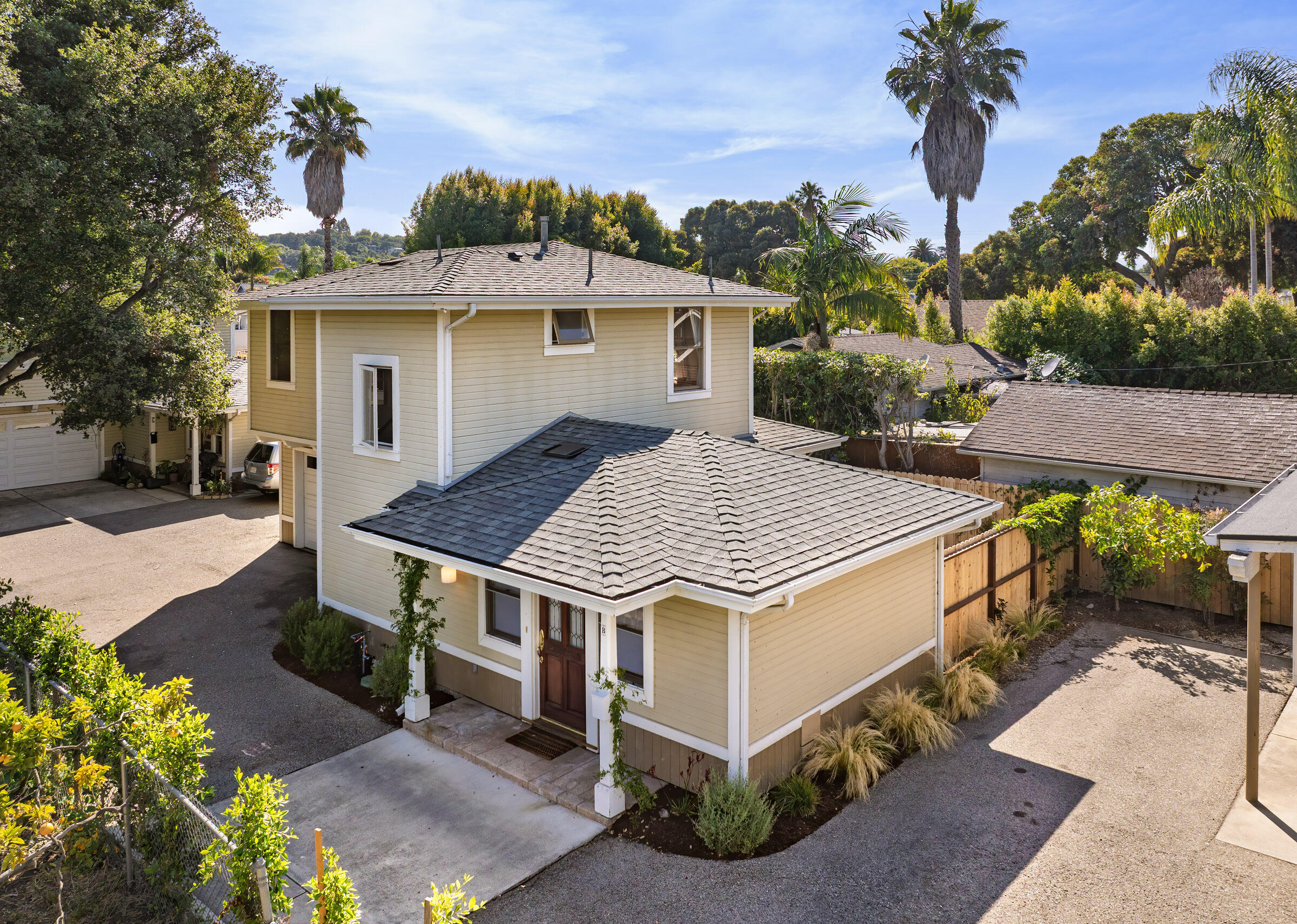 1819 San Andres Street, B