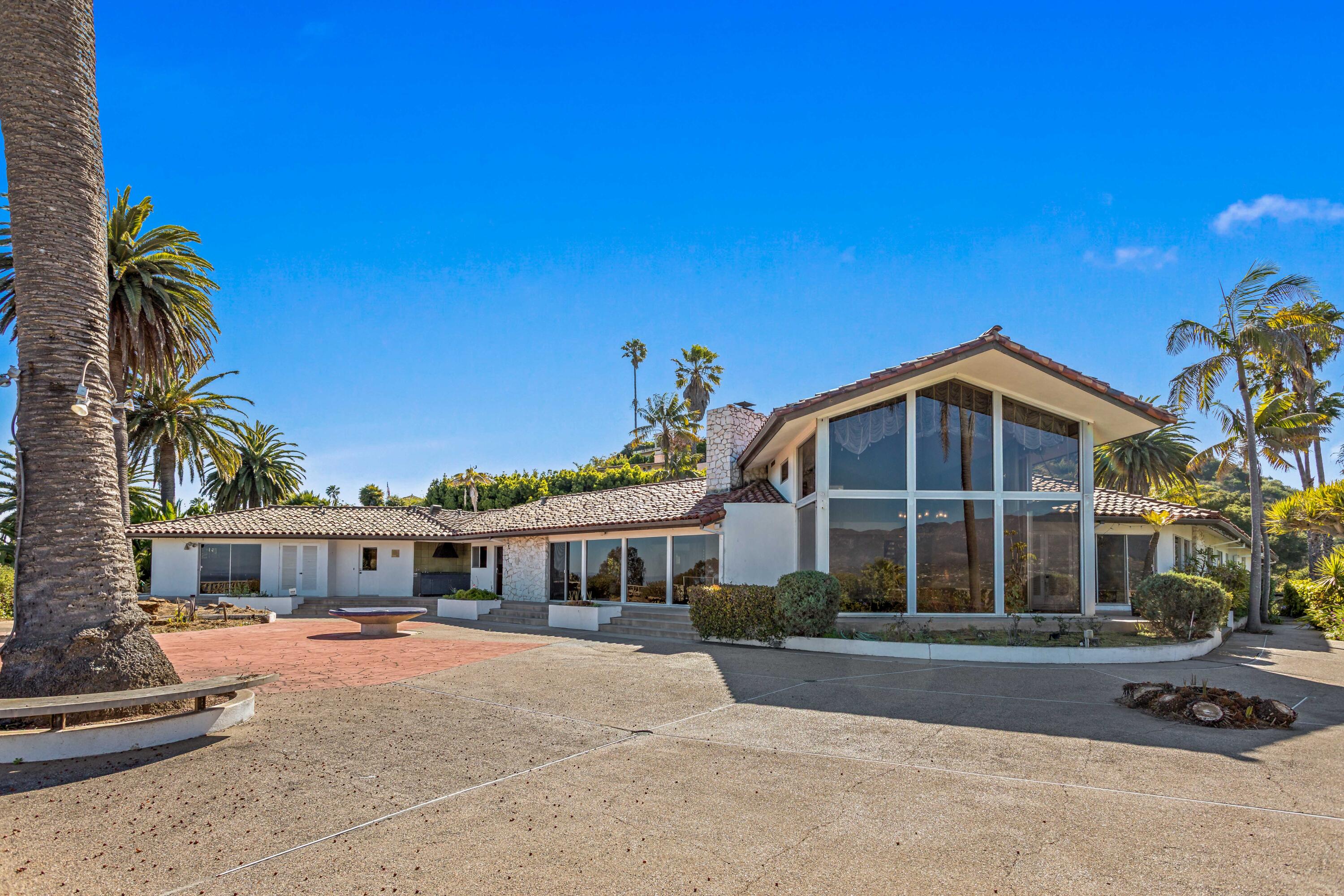 546 Miramonte Drive