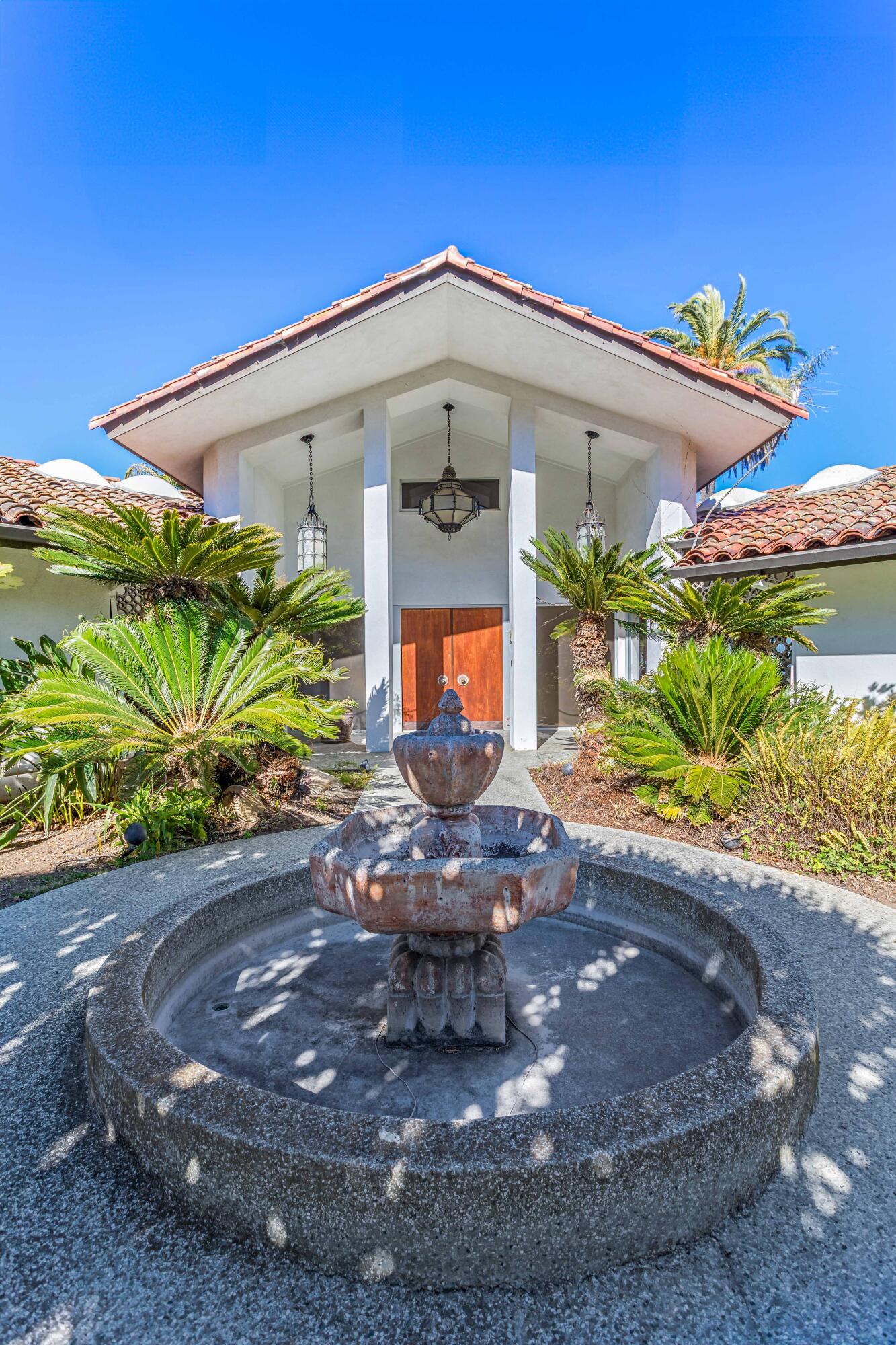 546 Miramonte Drive
