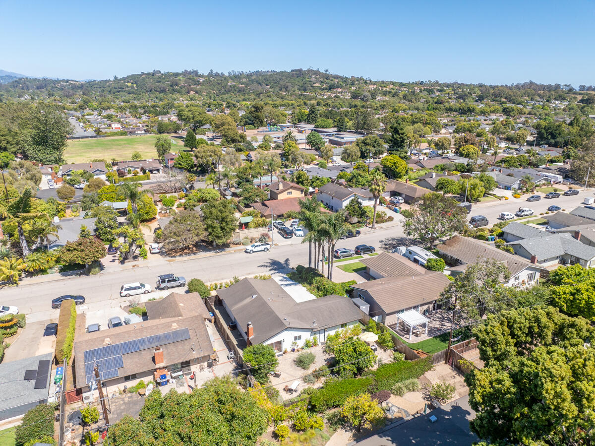 339 Via El Encantador