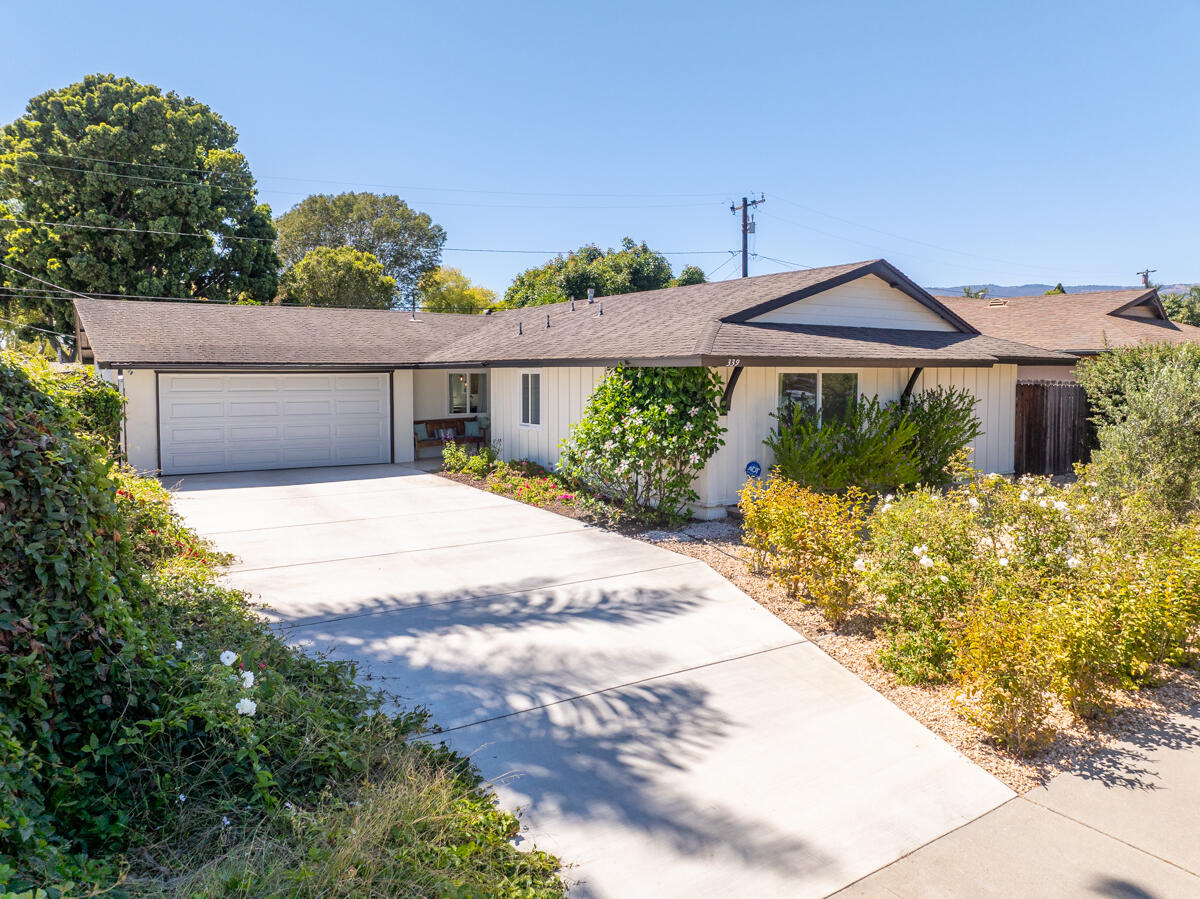 339 Via El Encantador