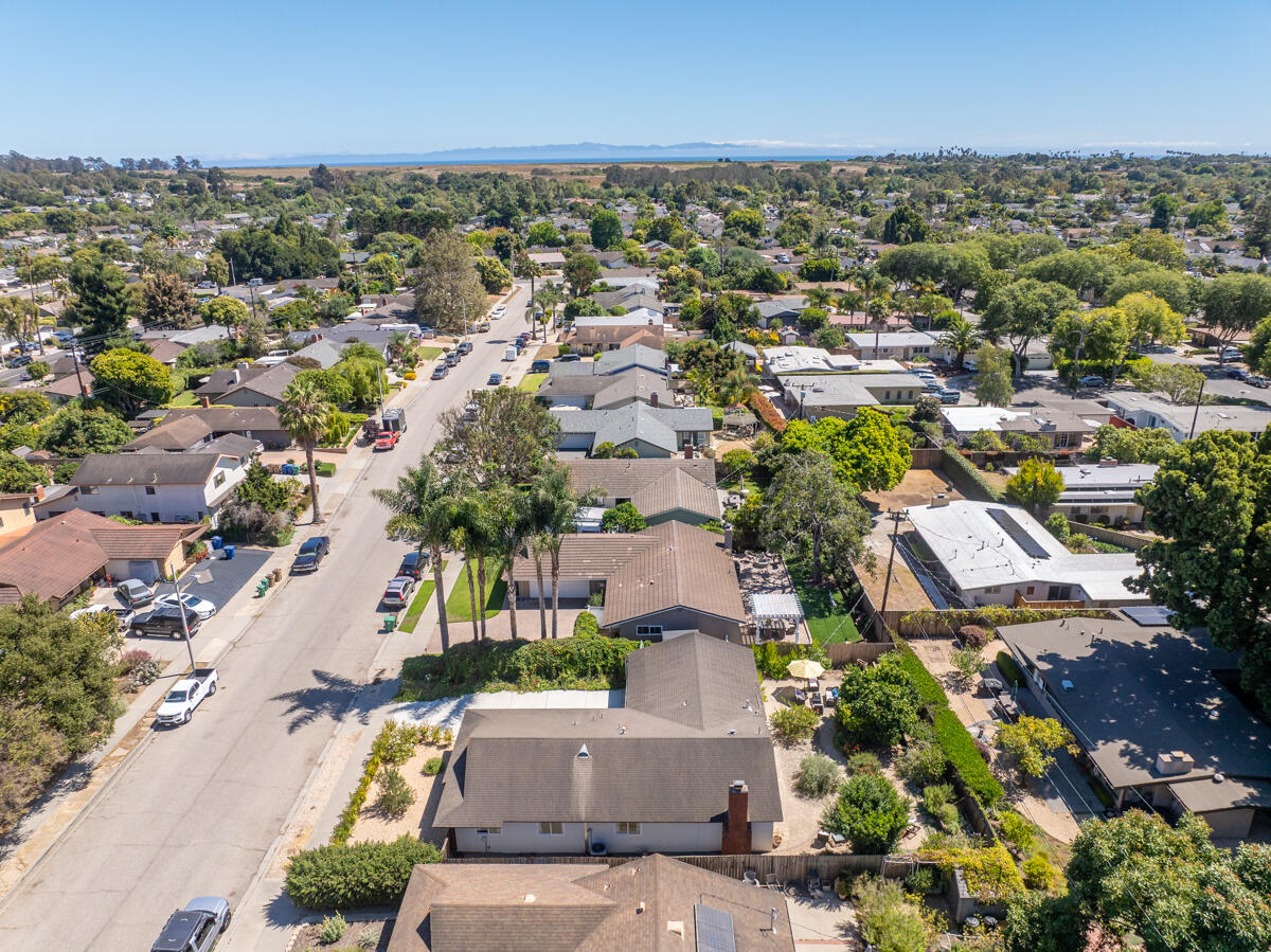 339 Via El Encantador