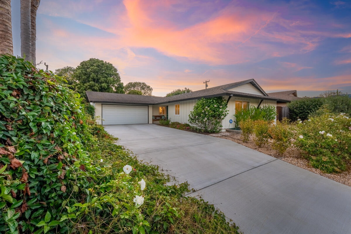 339 Via El Encantador