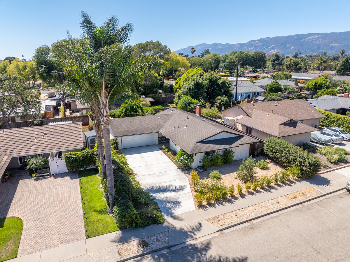 339 Via El Encantador