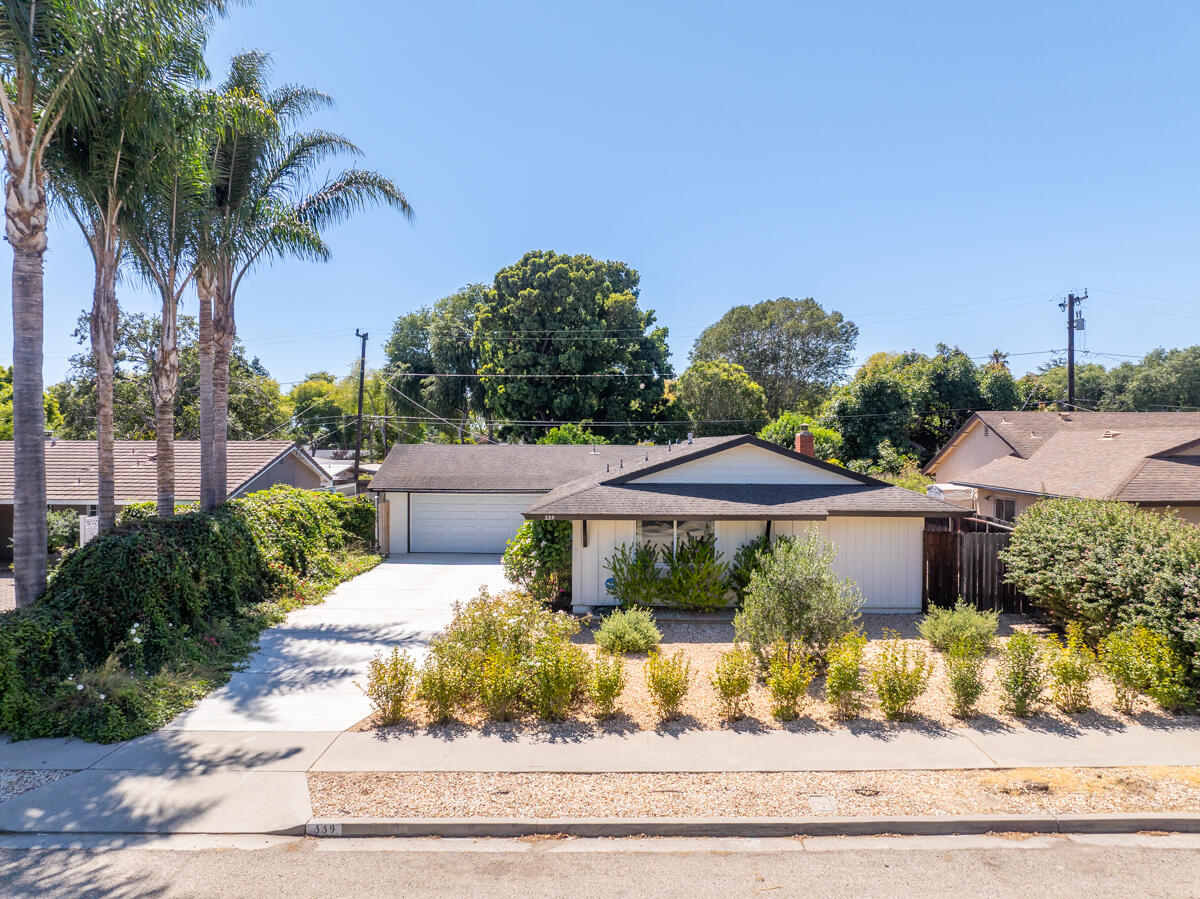 339 Via El Encantador