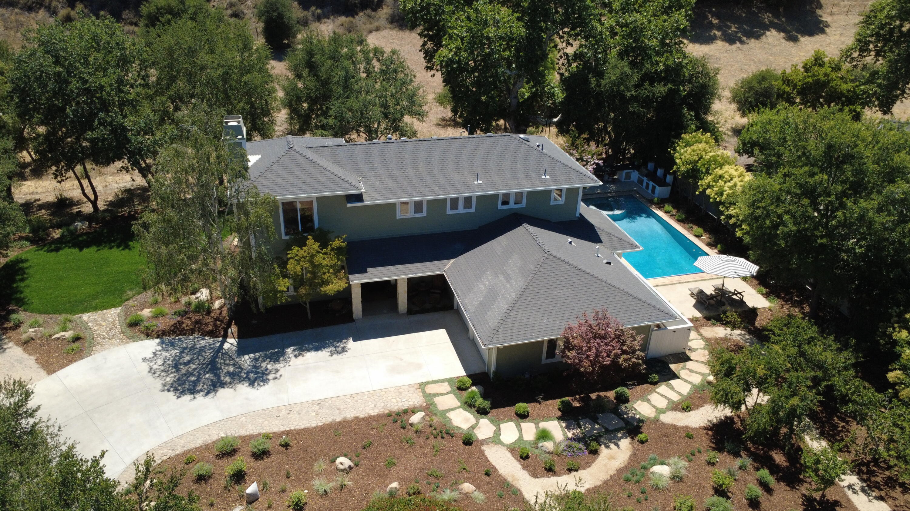2807 Gaviota Street