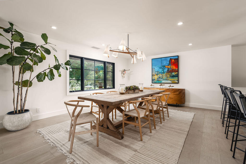 1383 School House Road