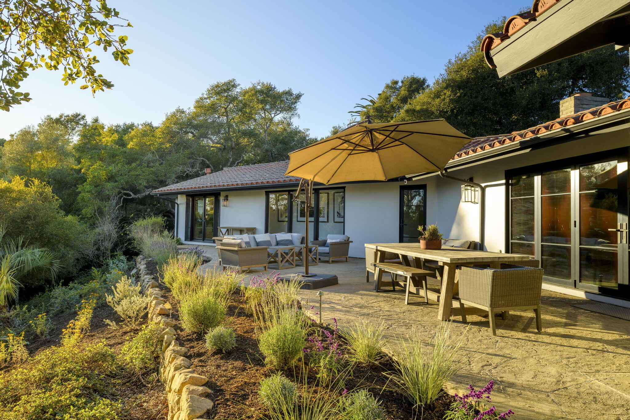 1383 School House Road