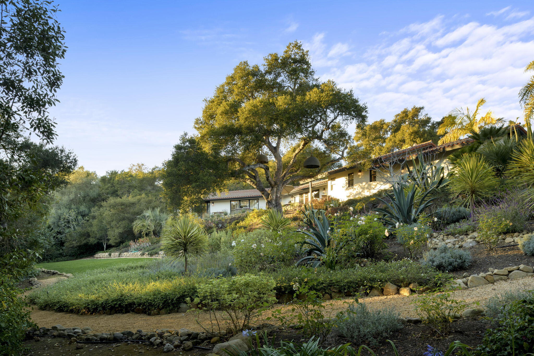 1383 School House Road