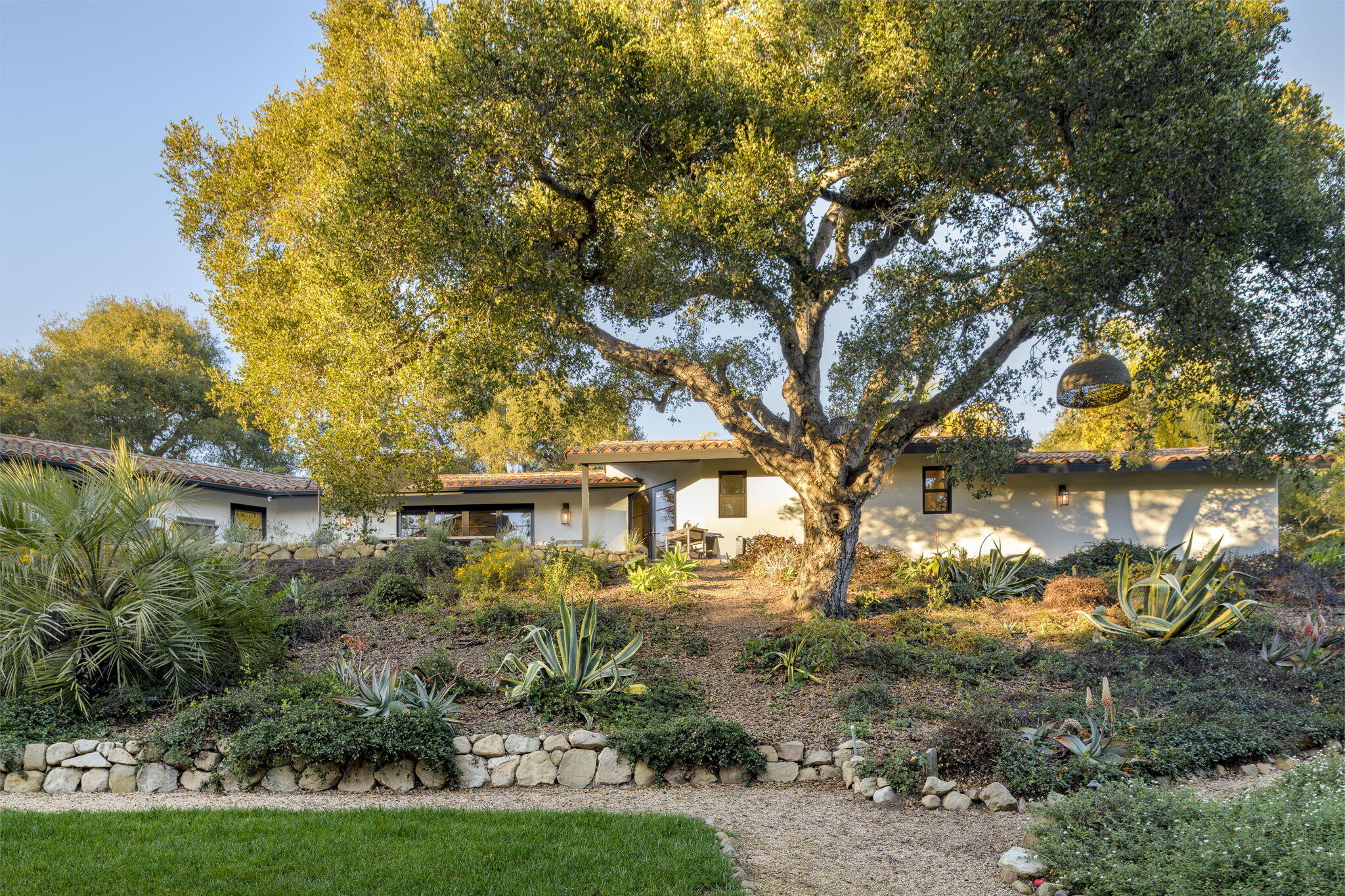 1383 School House Road