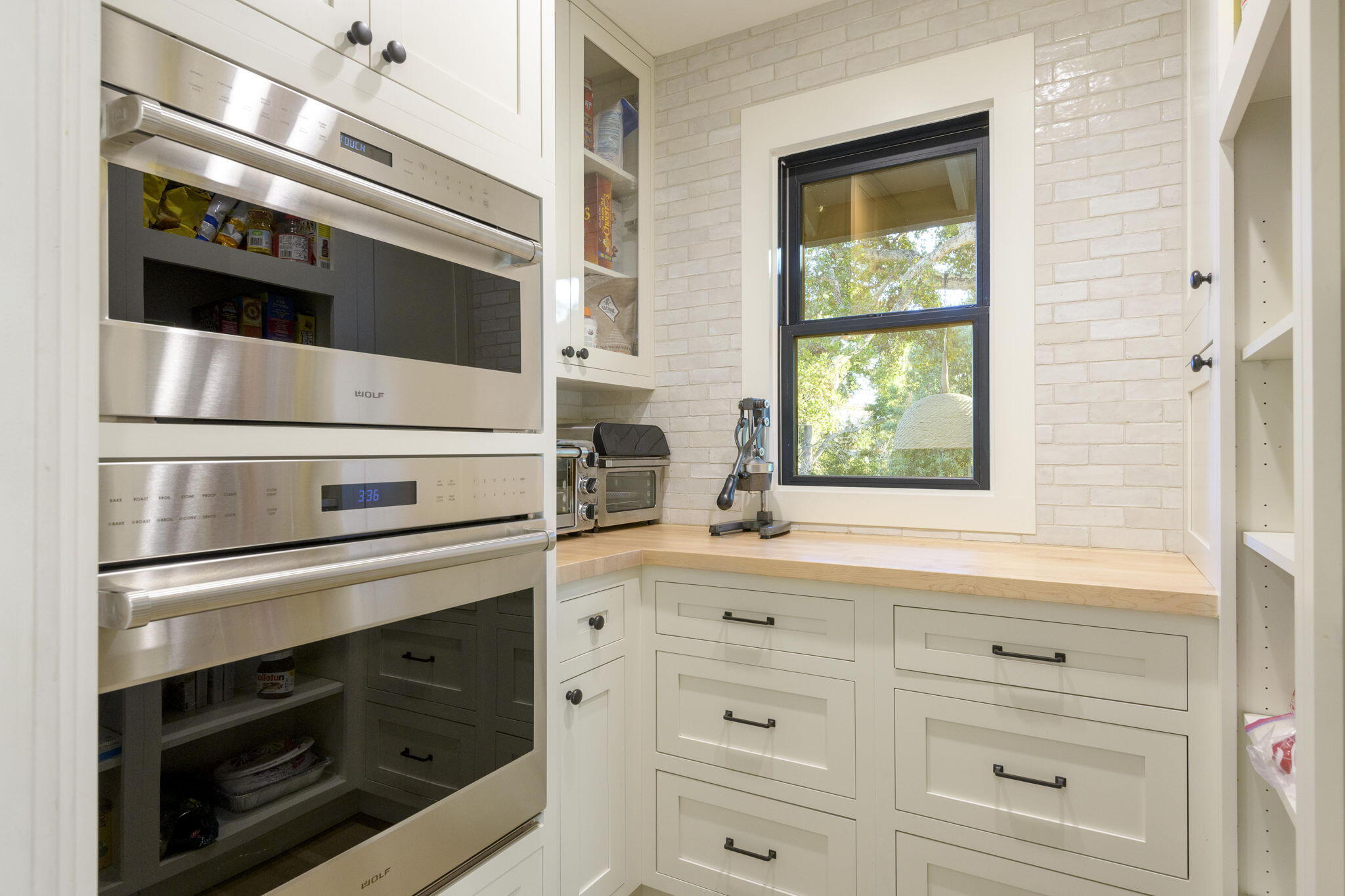 1383 School House Road