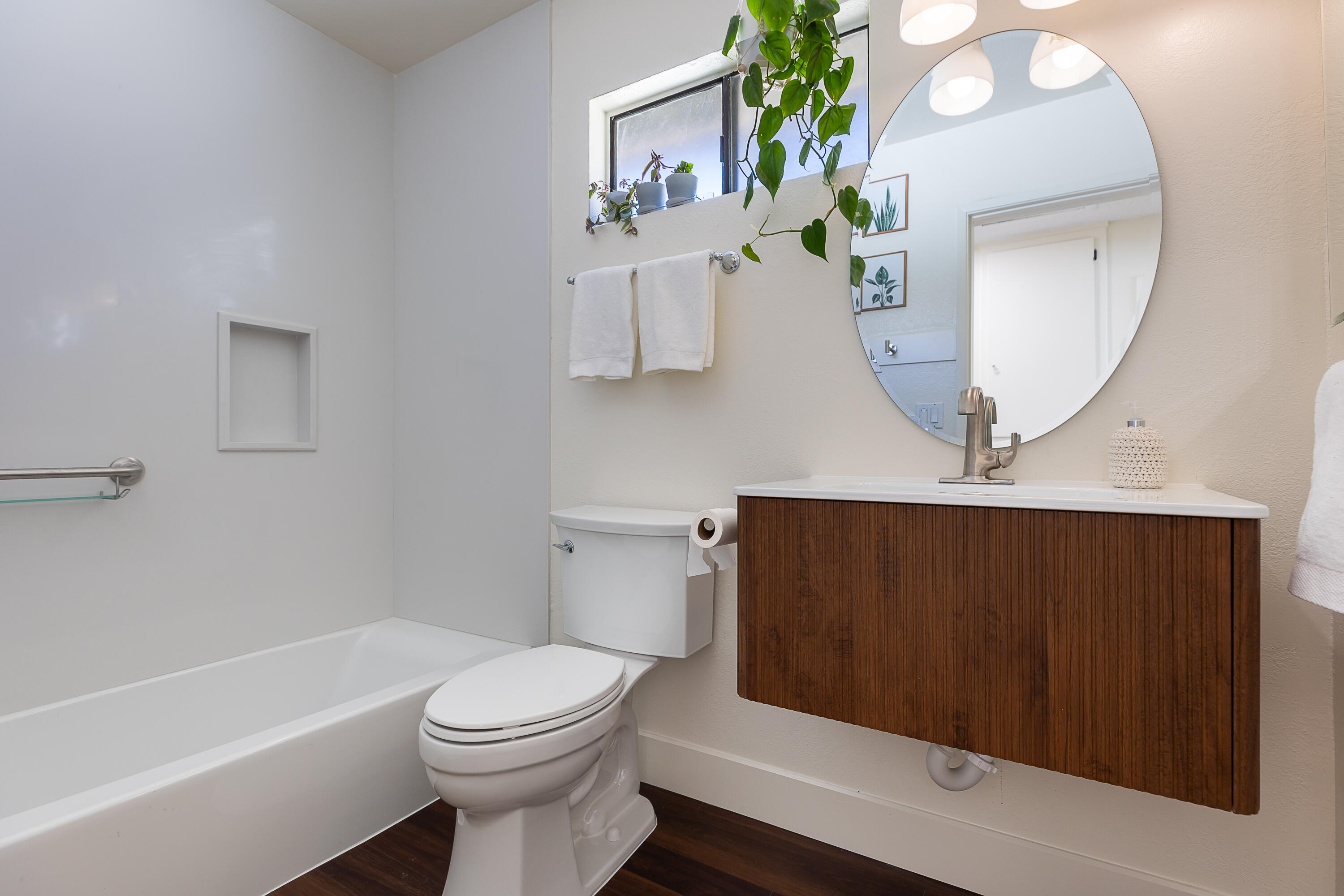 1676 Maple Avenue, Units #22. & #24