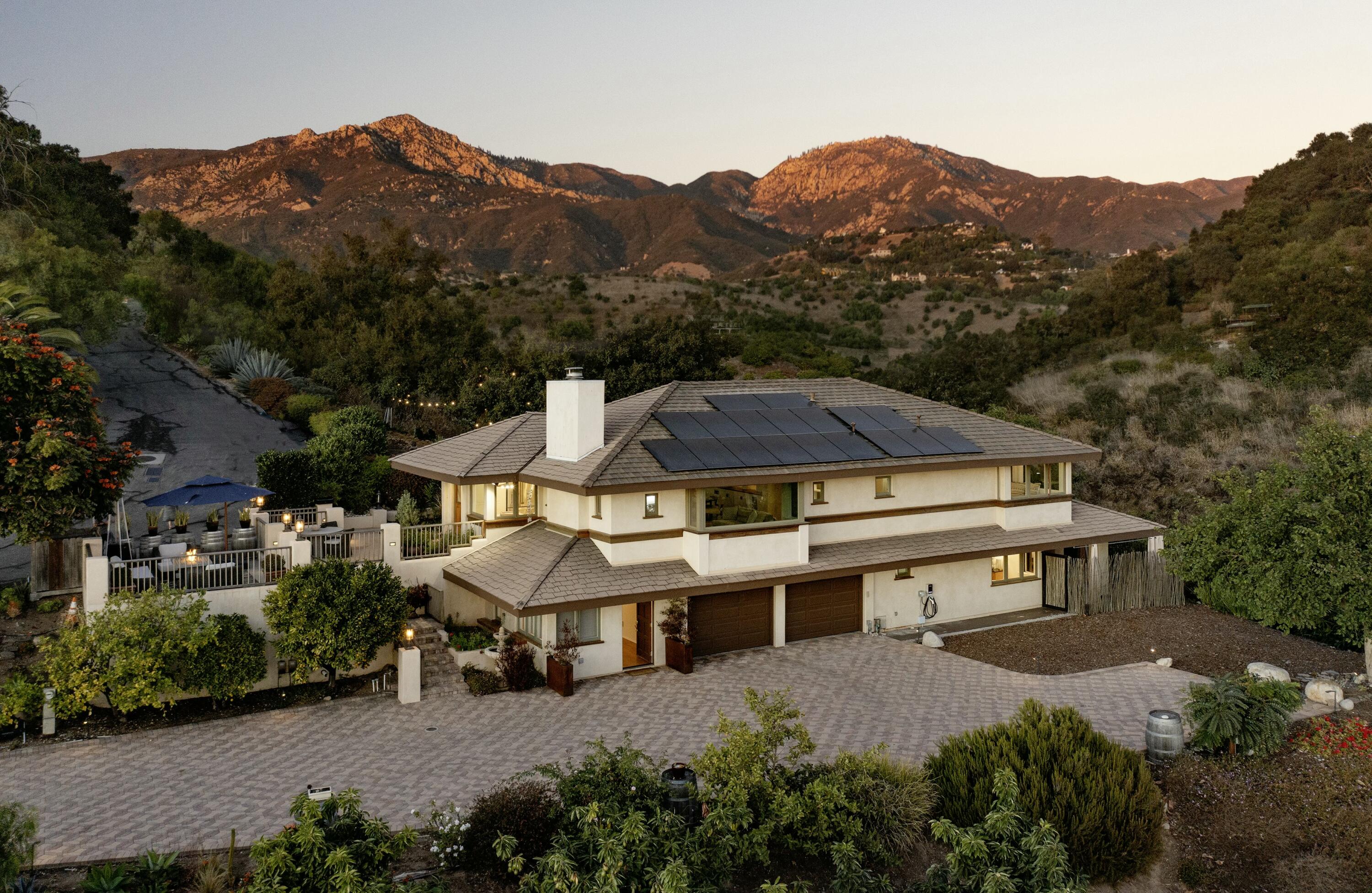 702 E Calle Laureles