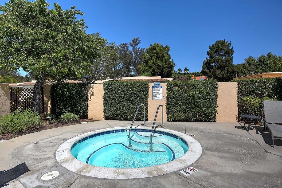 47 La Cumbre Circle