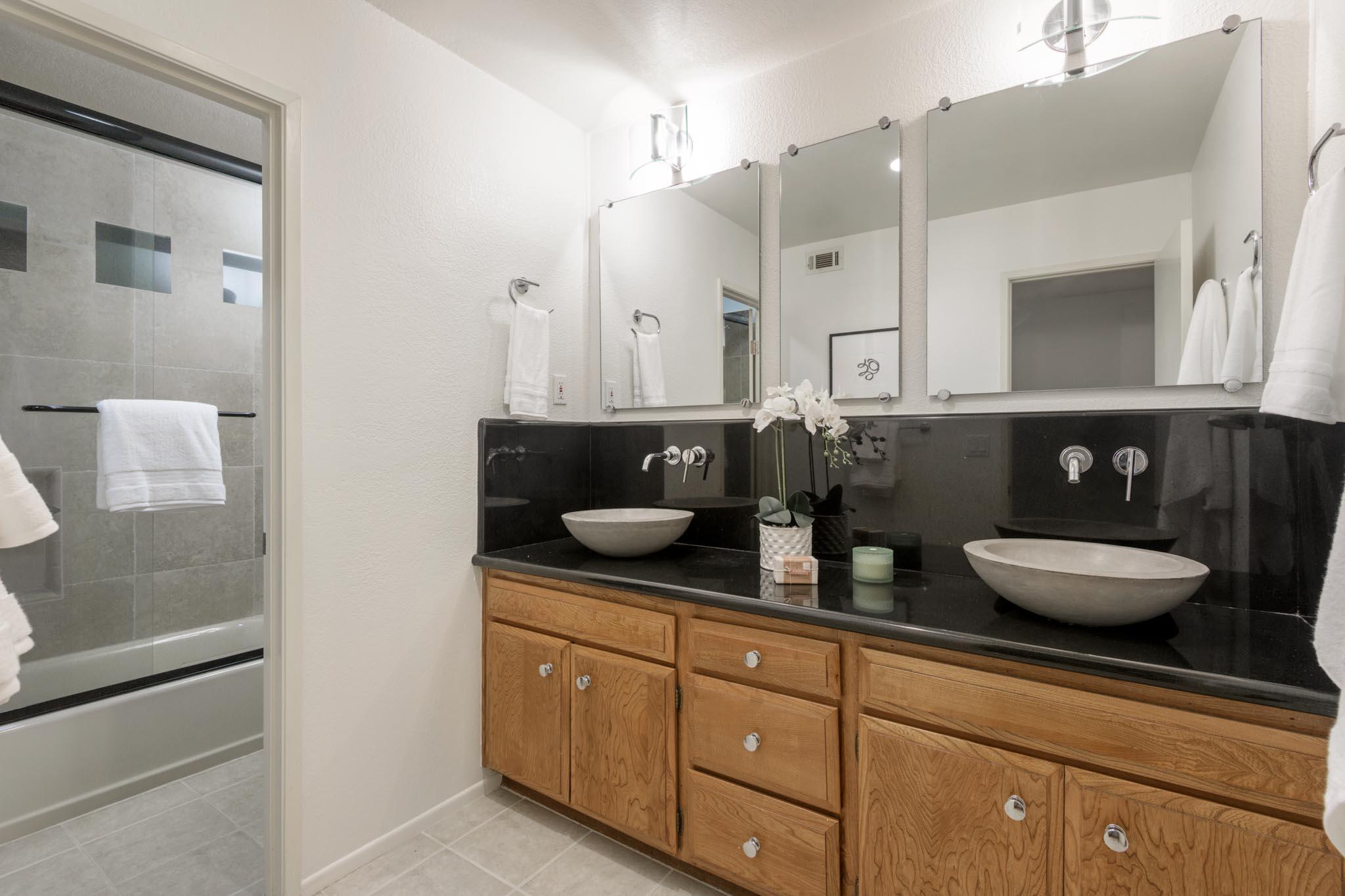 1545 Manitou Road, SANTA BARBARA