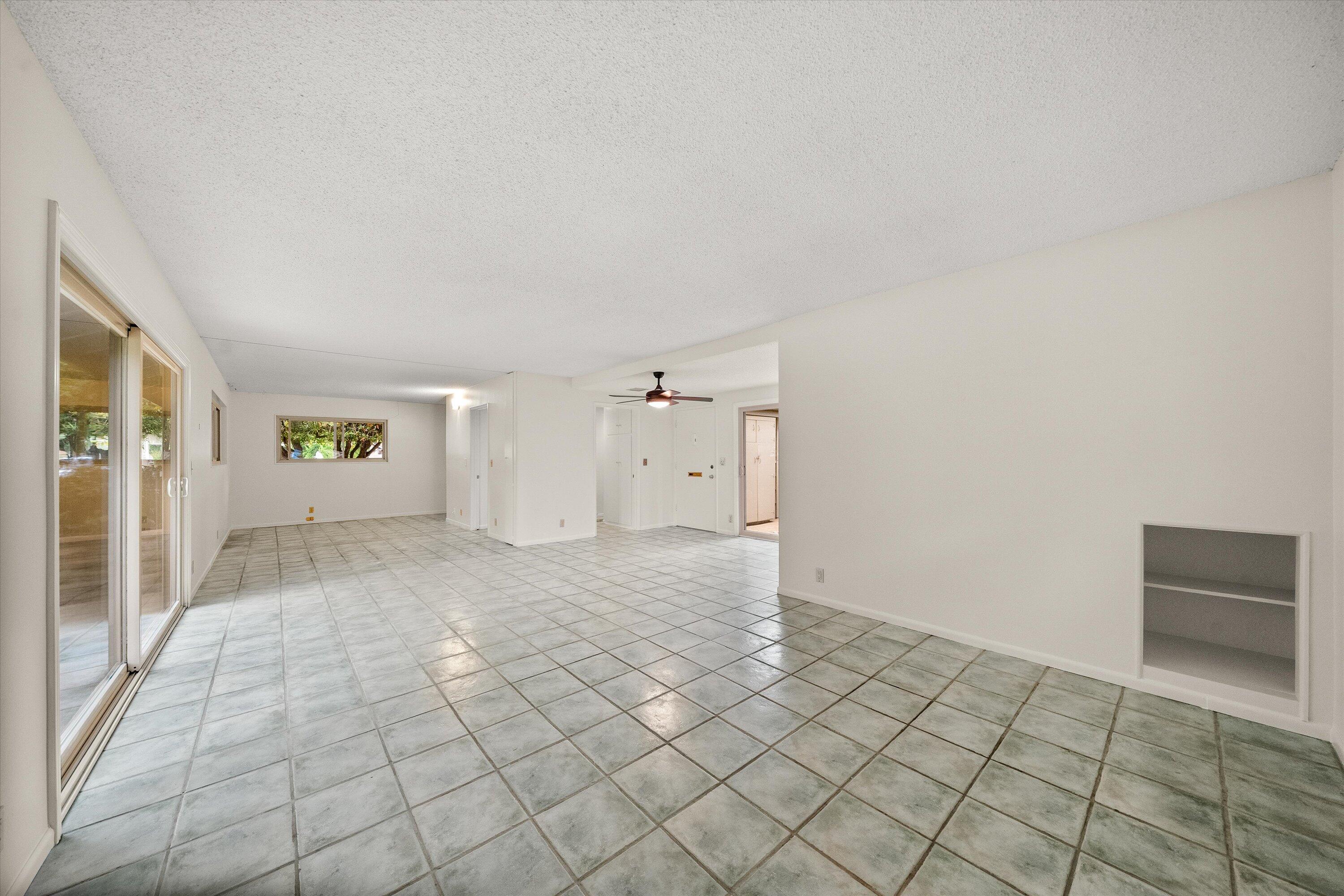 330 Moreton Bay Lane, 2