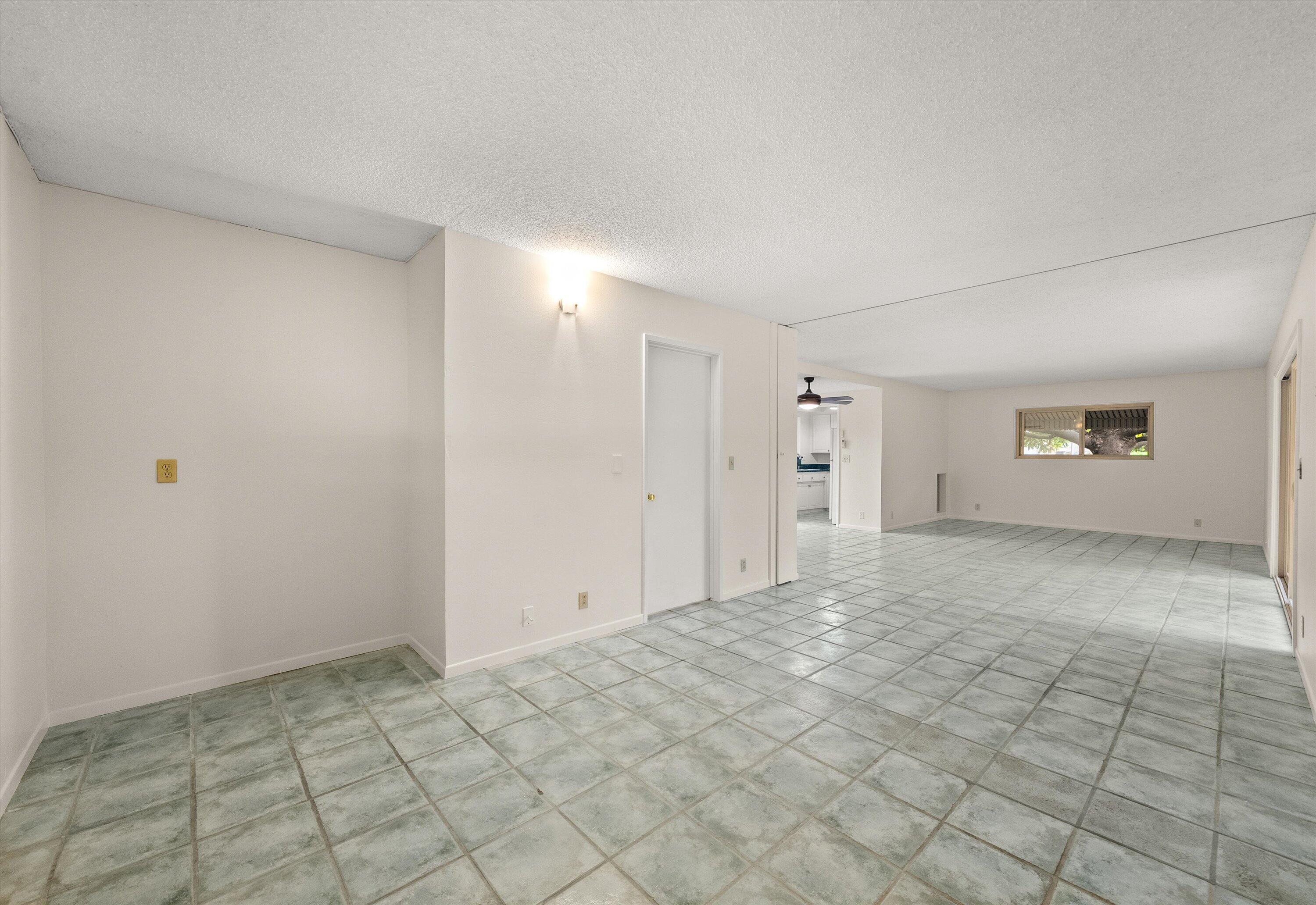 330 Moreton Bay Lane, 2