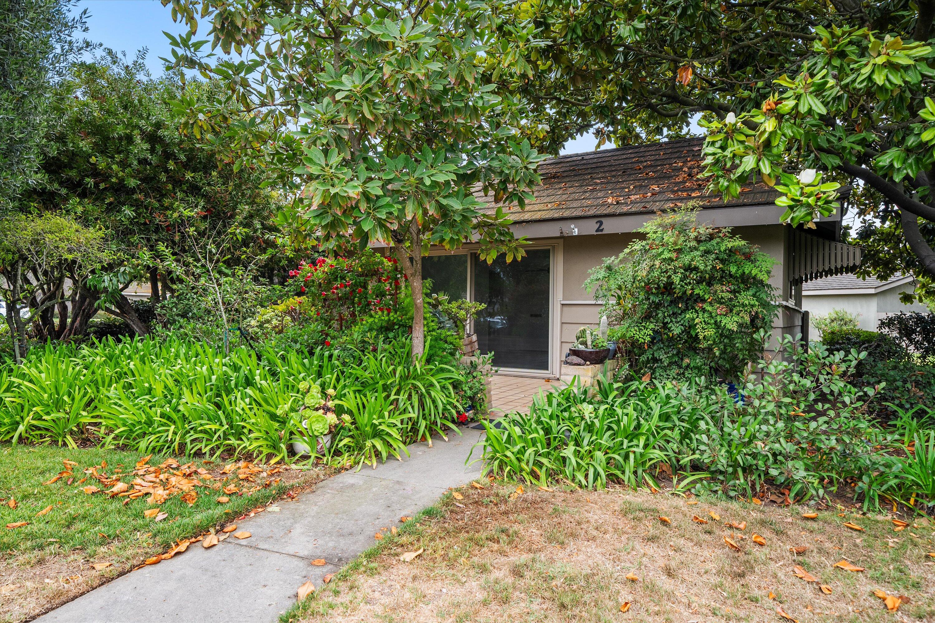 330 Moreton Bay Lane, 2