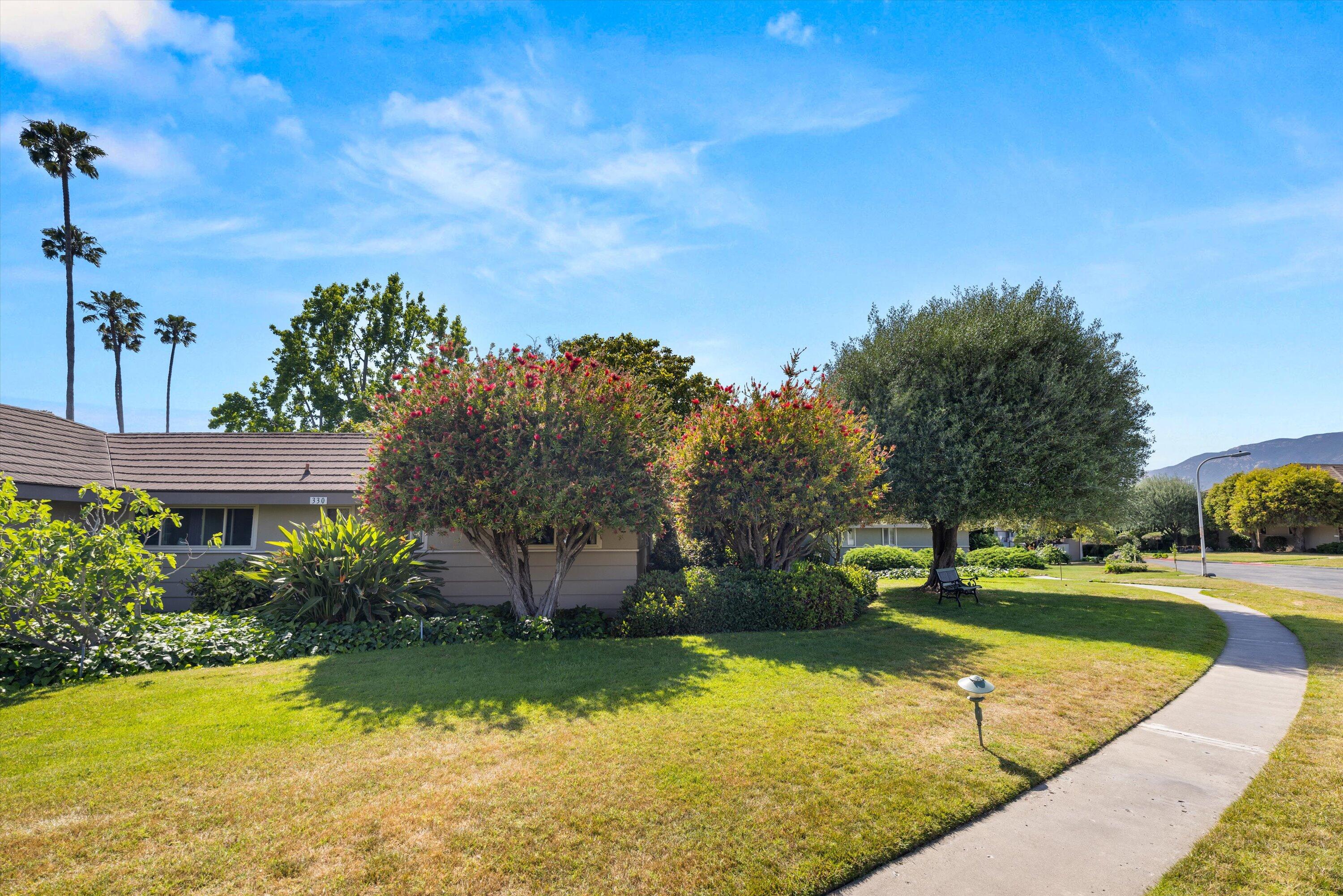 330 Moreton Bay Lane, 2