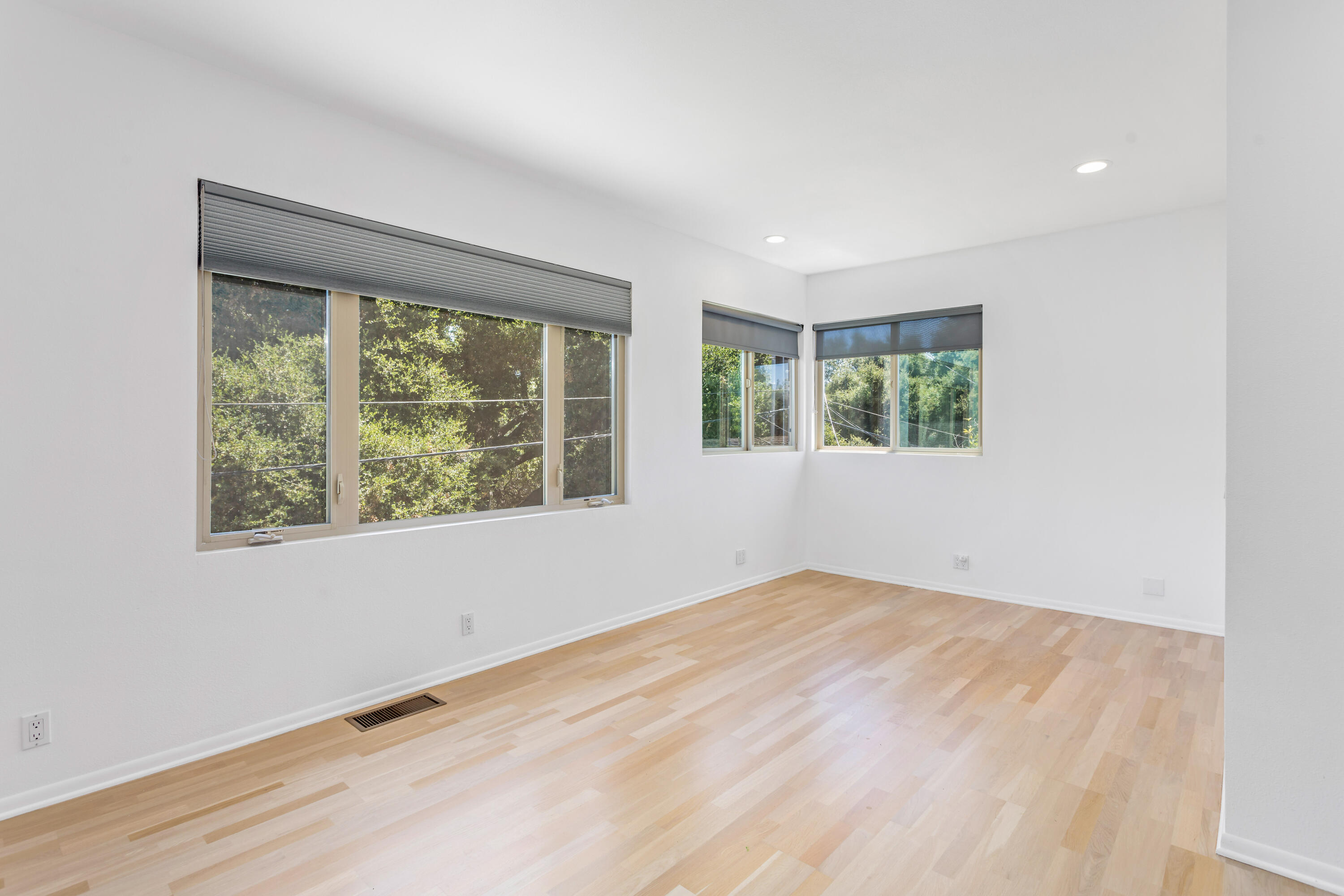 5531 Somerset Drive