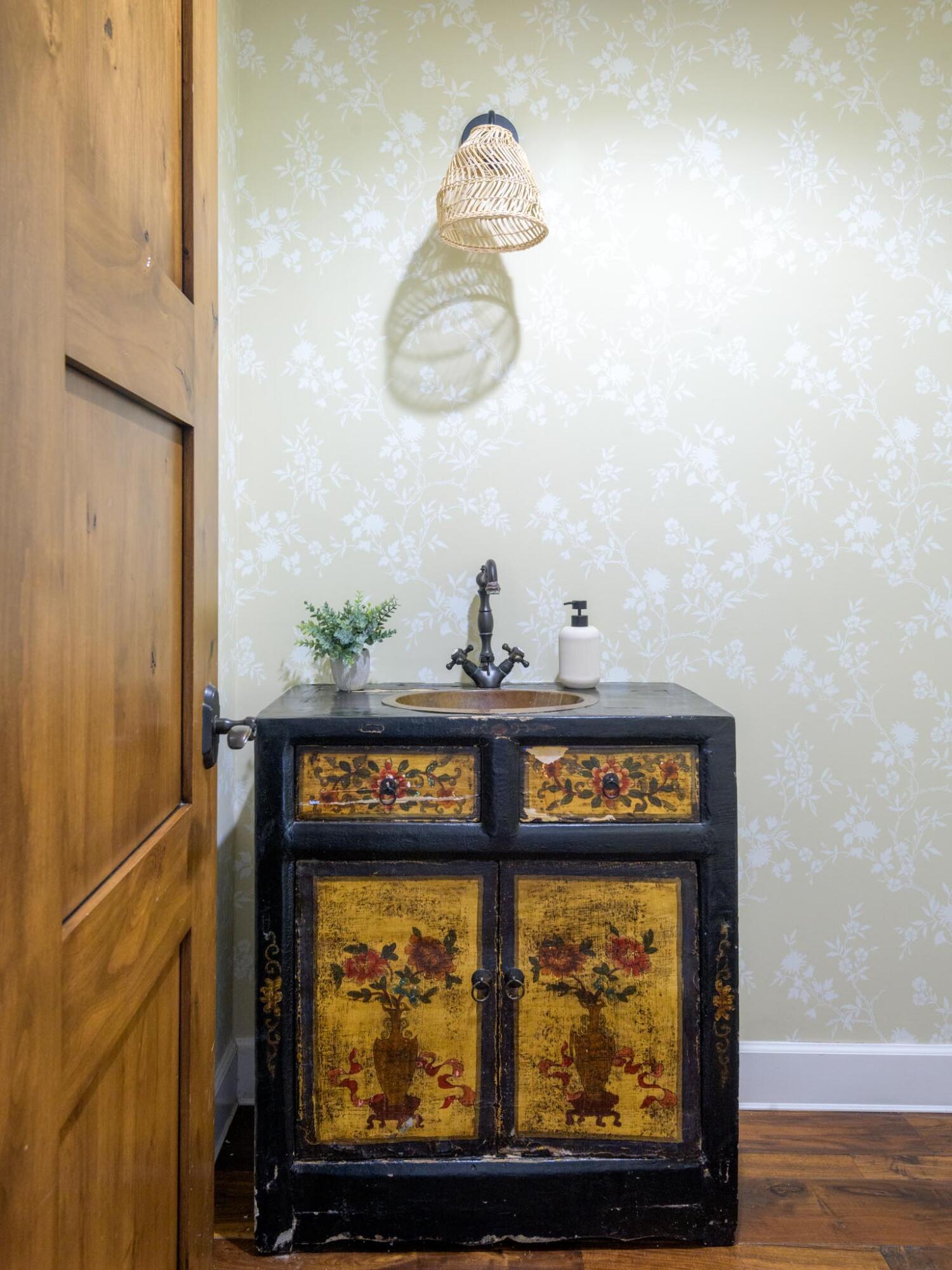 2480 Foothill Road, SANTA BARBARA