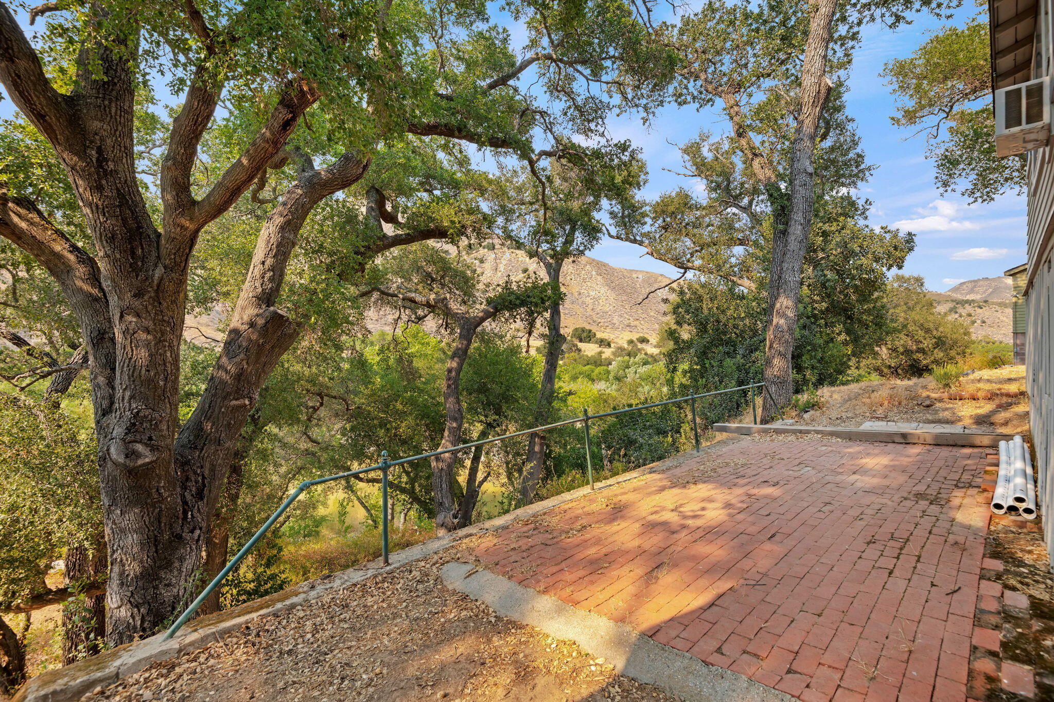 82 La Mesa Lane