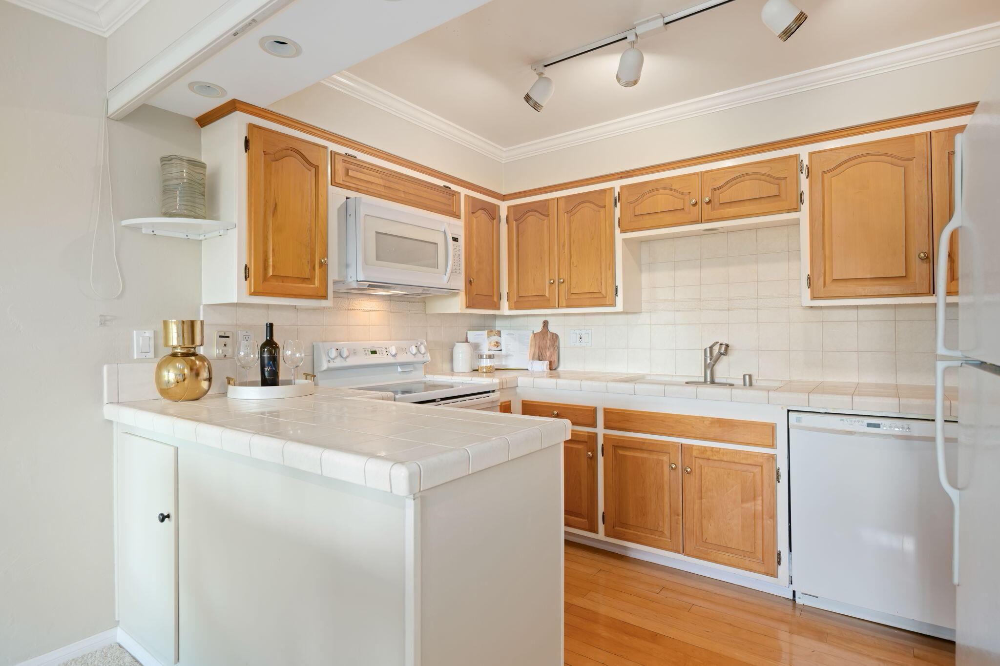 2727 Miradero Drive #302