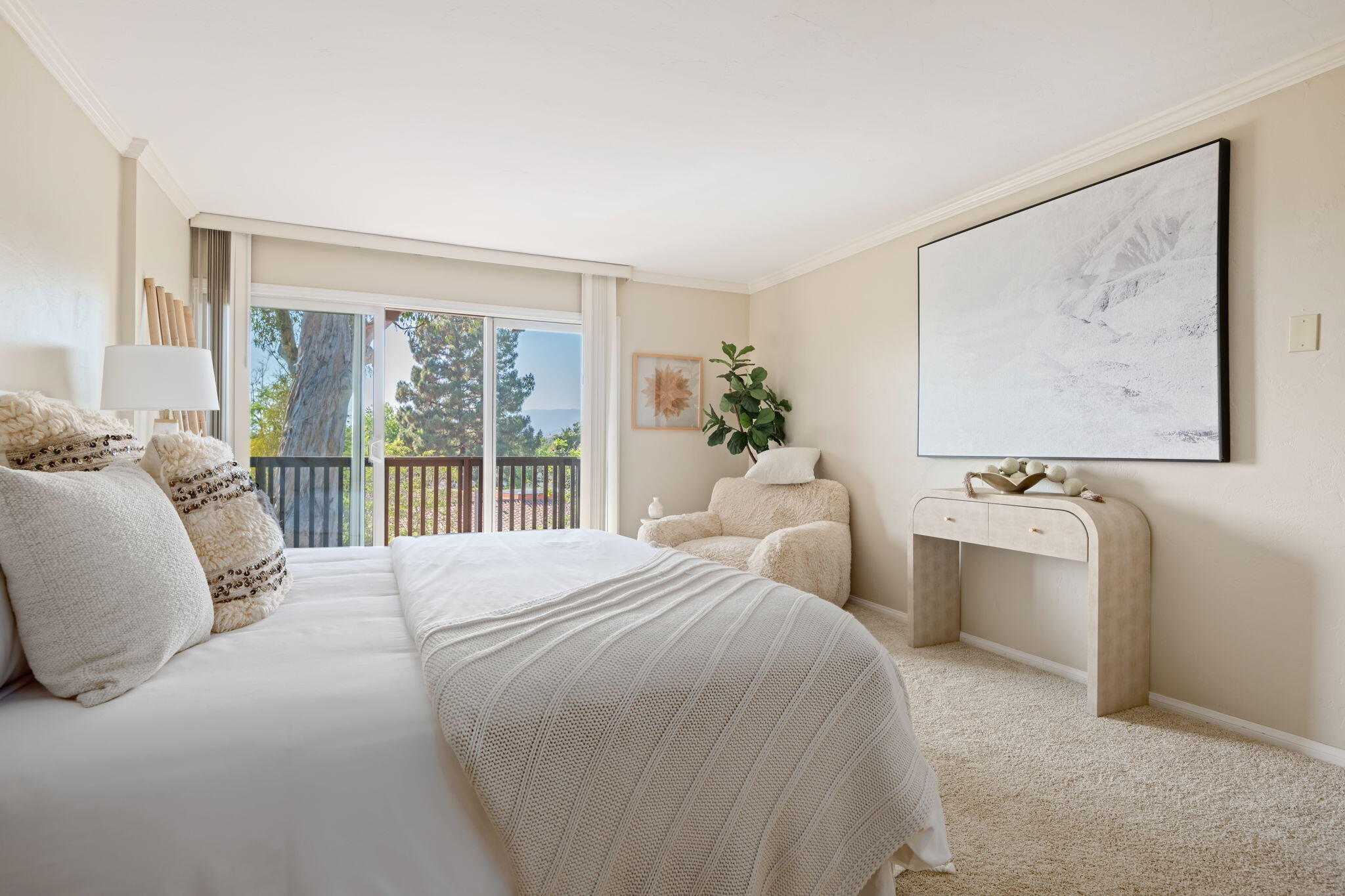 2727 Miradero Drive #302