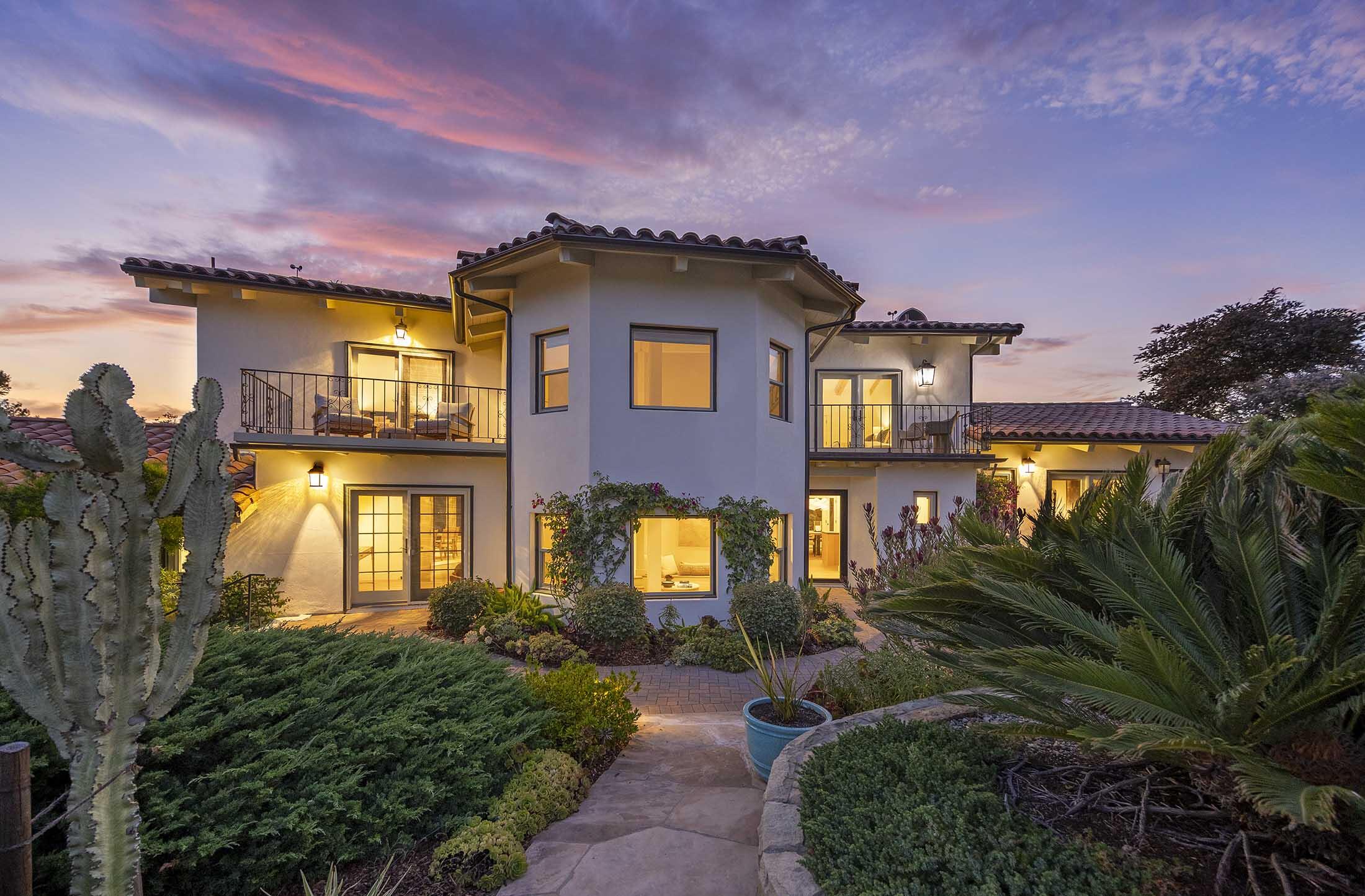 860 Miramonte Drive