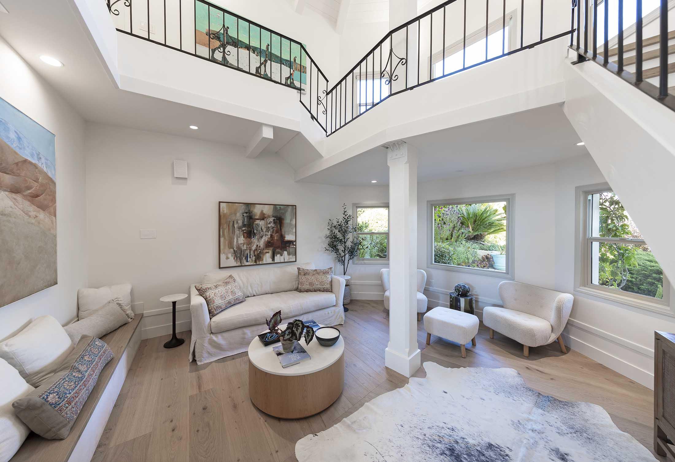 860 Miramonte Drive