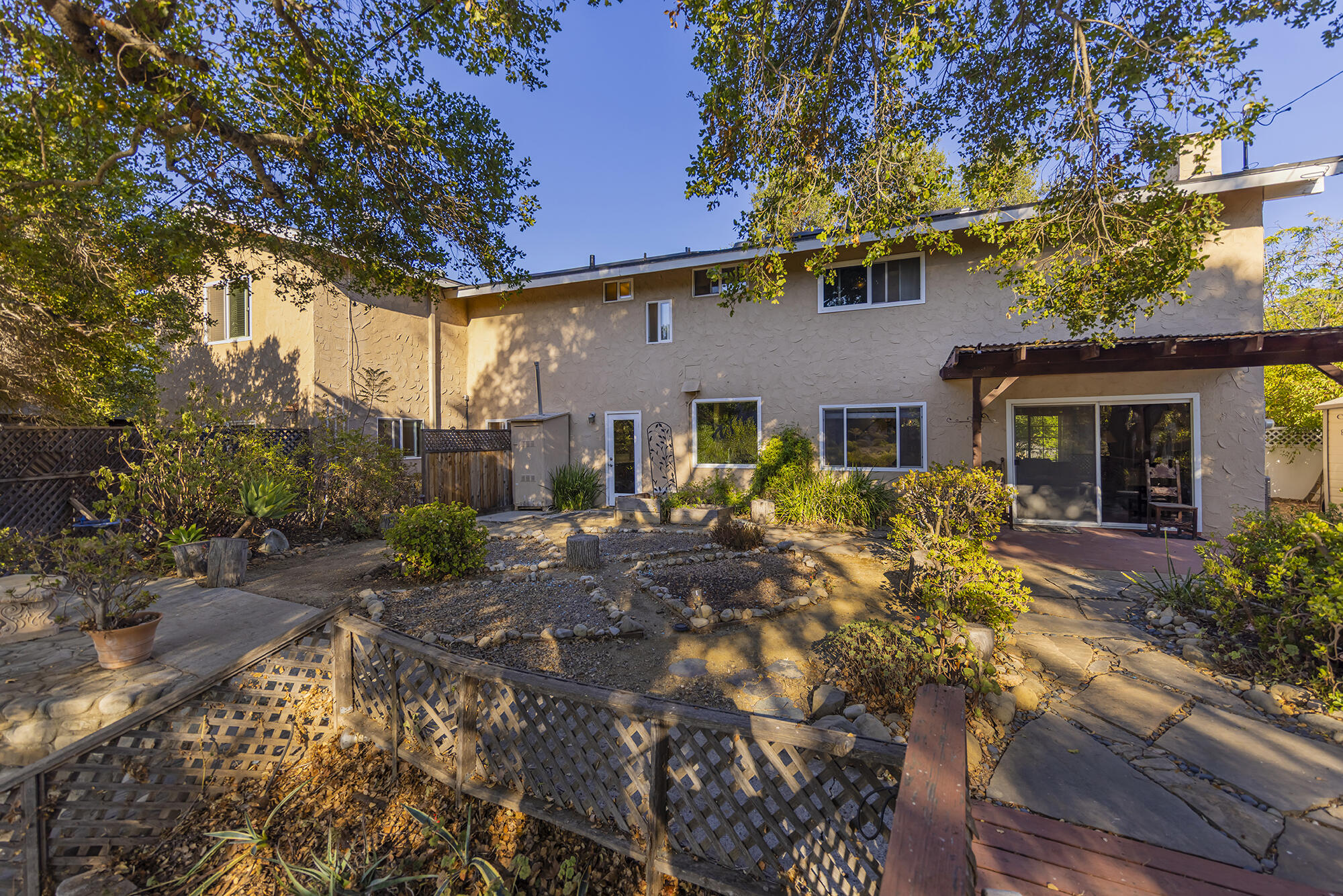 883 Moreno Drive