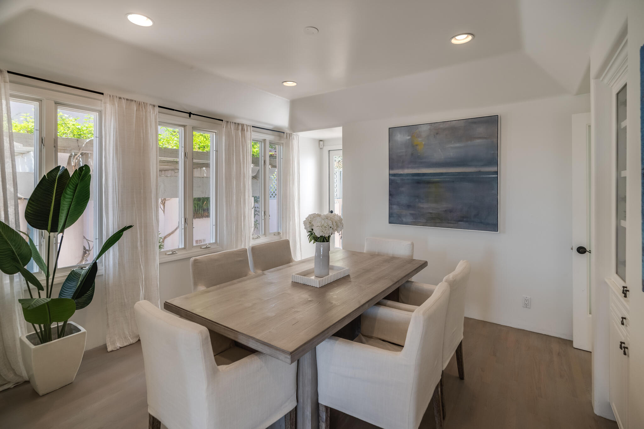 1647 Posilipo Lane, B