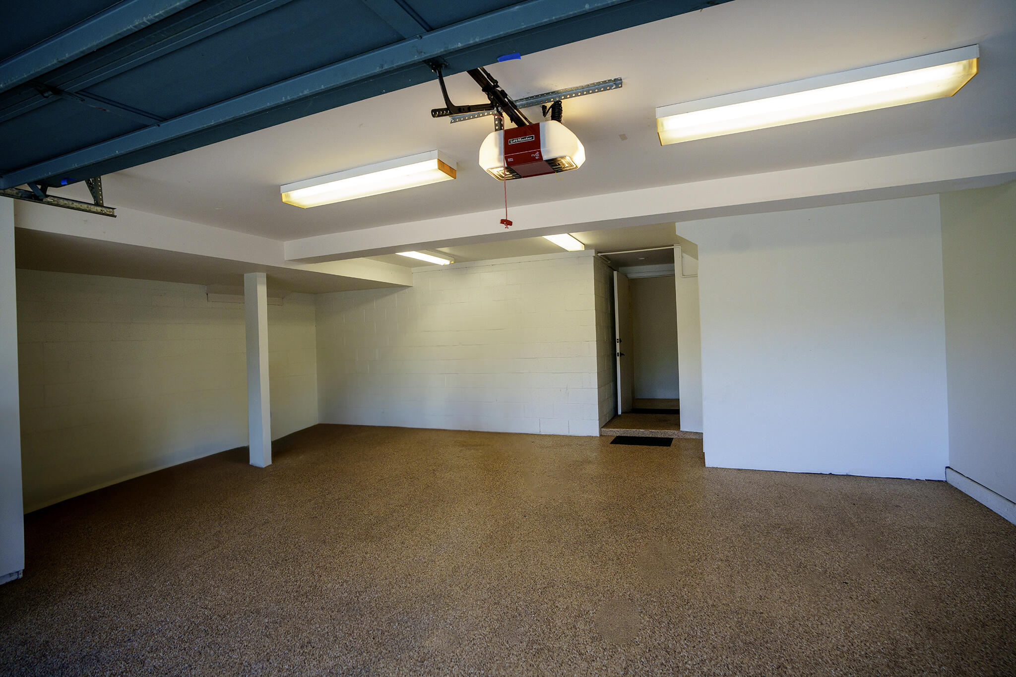 1647 Posilipo Lane, B