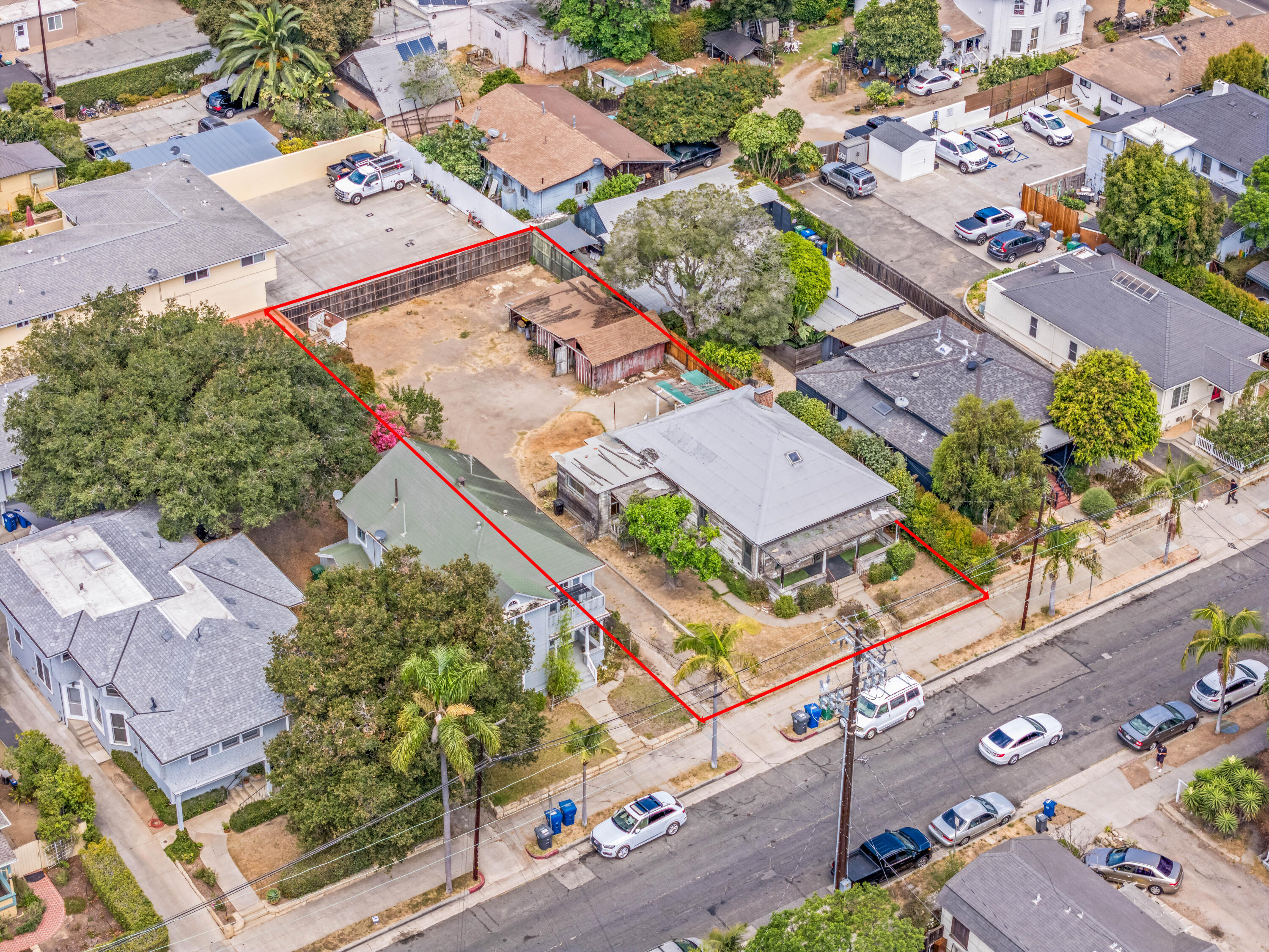 220 W Figueroa Street