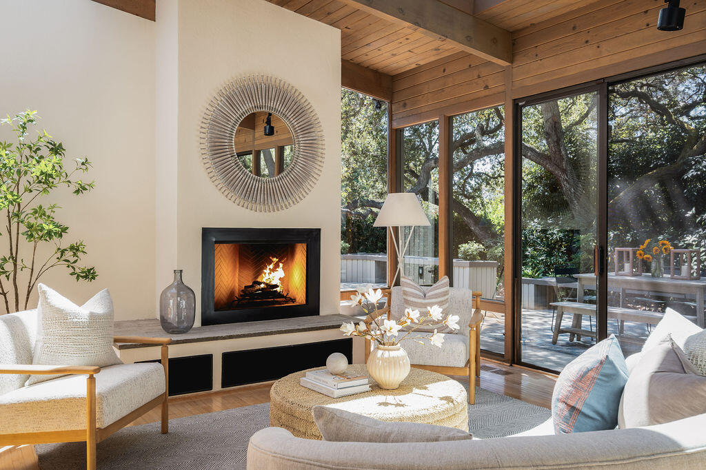 2609 Glendessary Lane