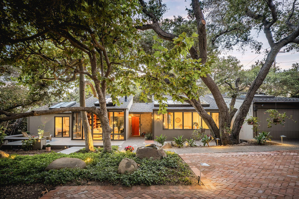 2609 Glendessary Lane