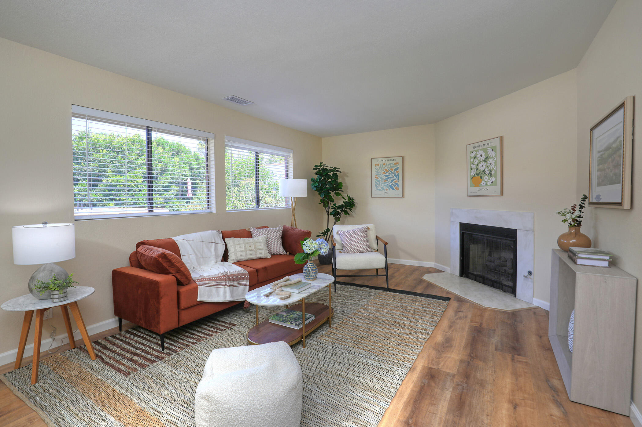 1815 Bath Street, 4
