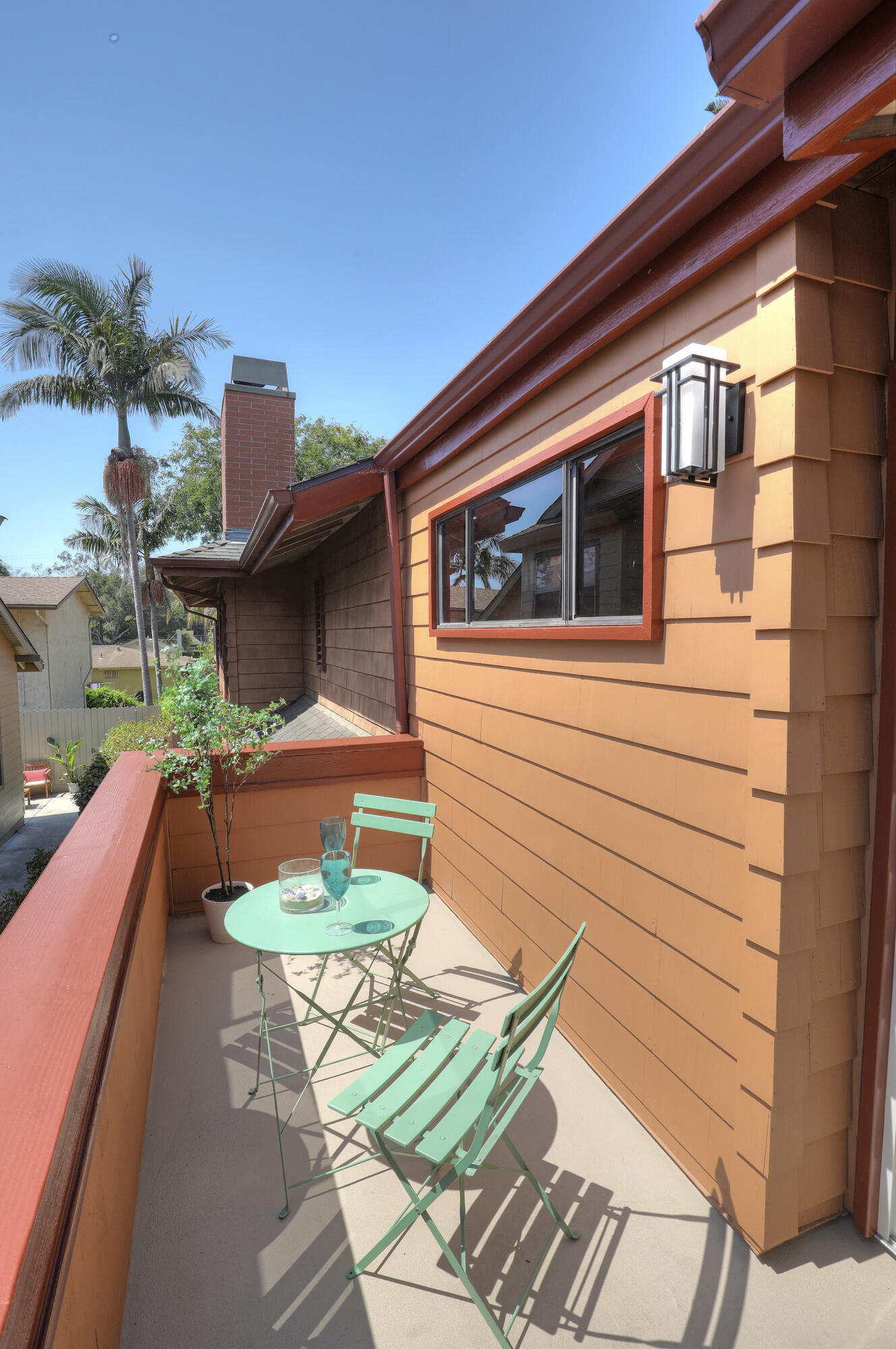 1815 Bath Street, 4