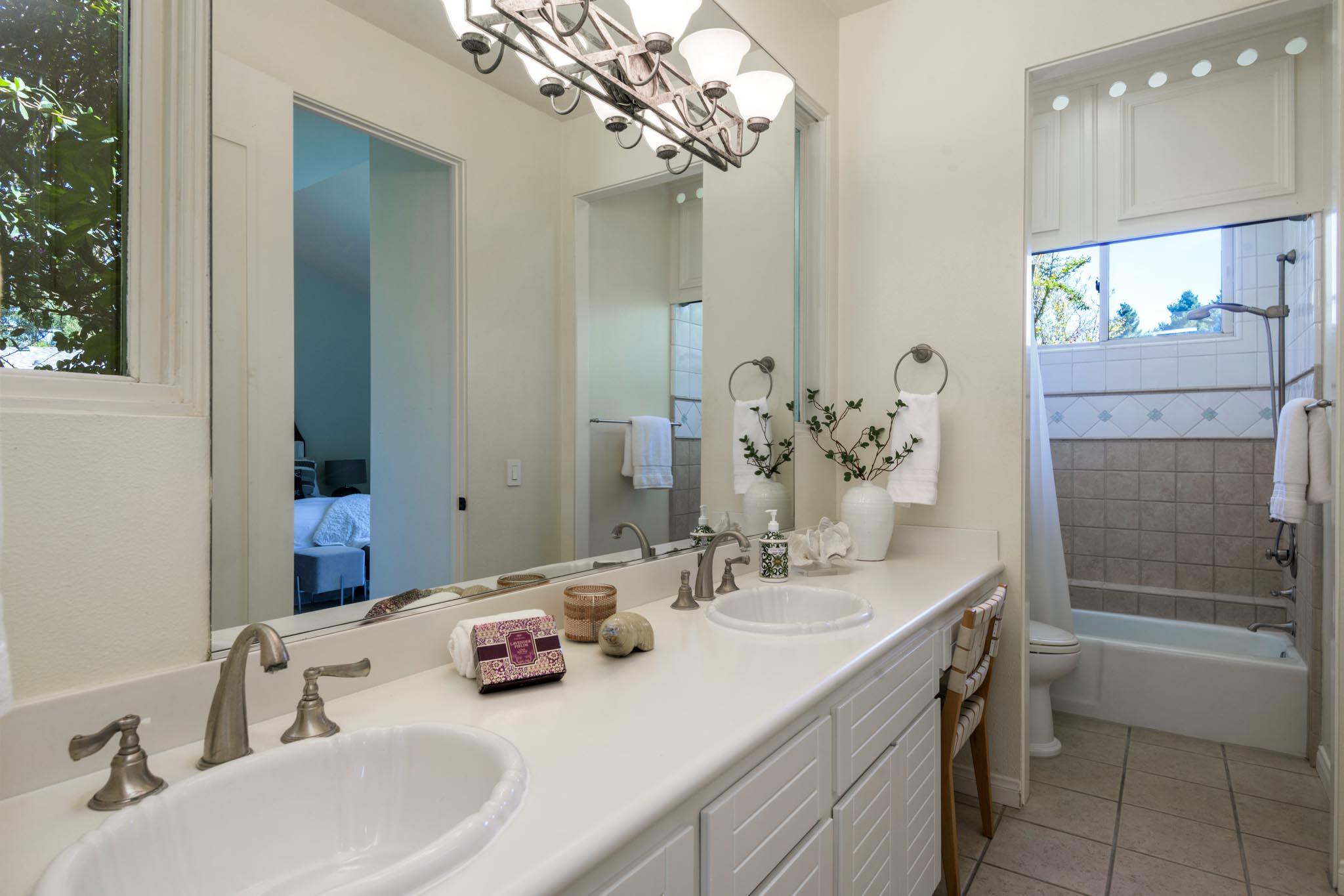 1066 Diamond Crest Court