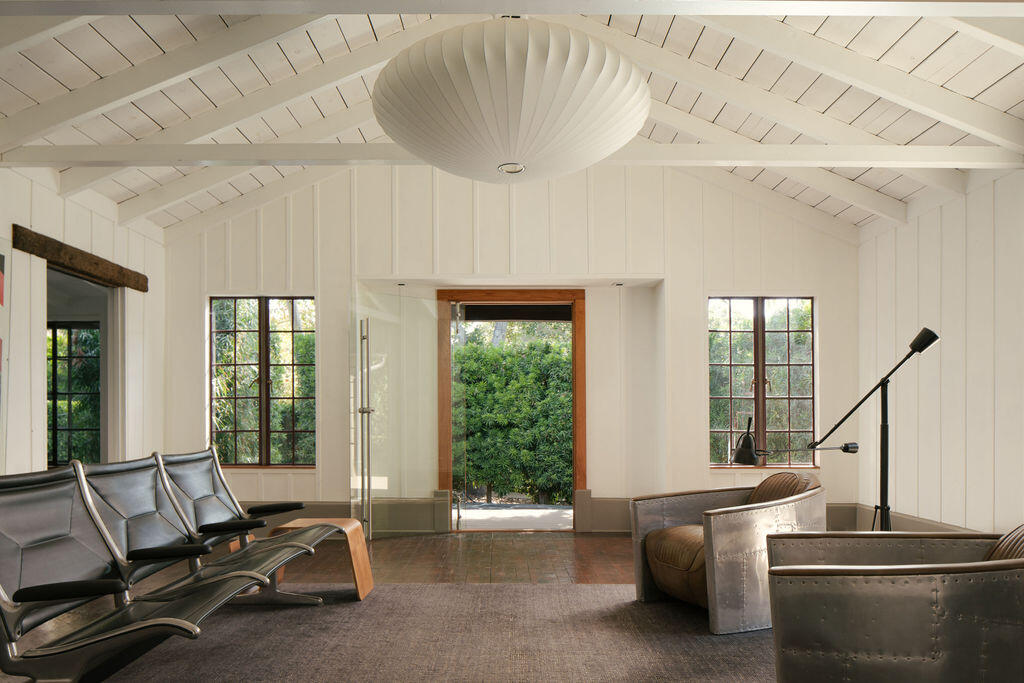 346 Hot Springs Road, East