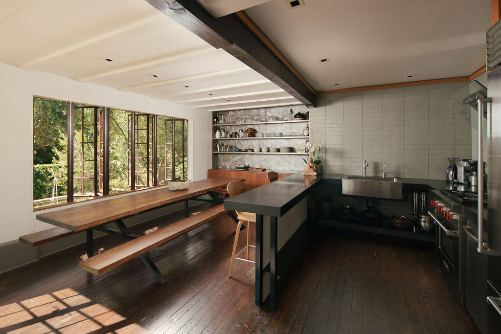 346 Hot Springs Road, East