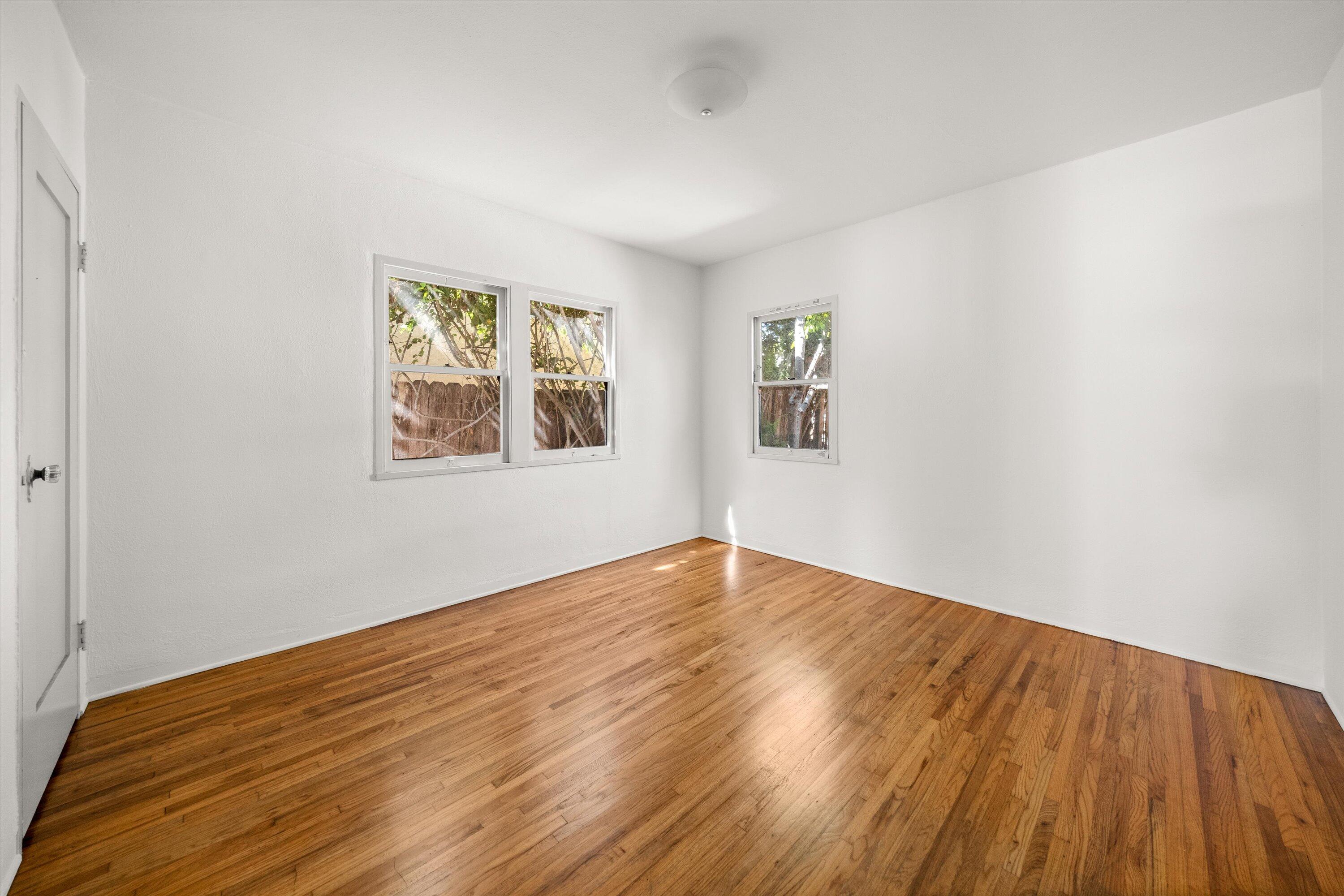 302 N Soledad Street