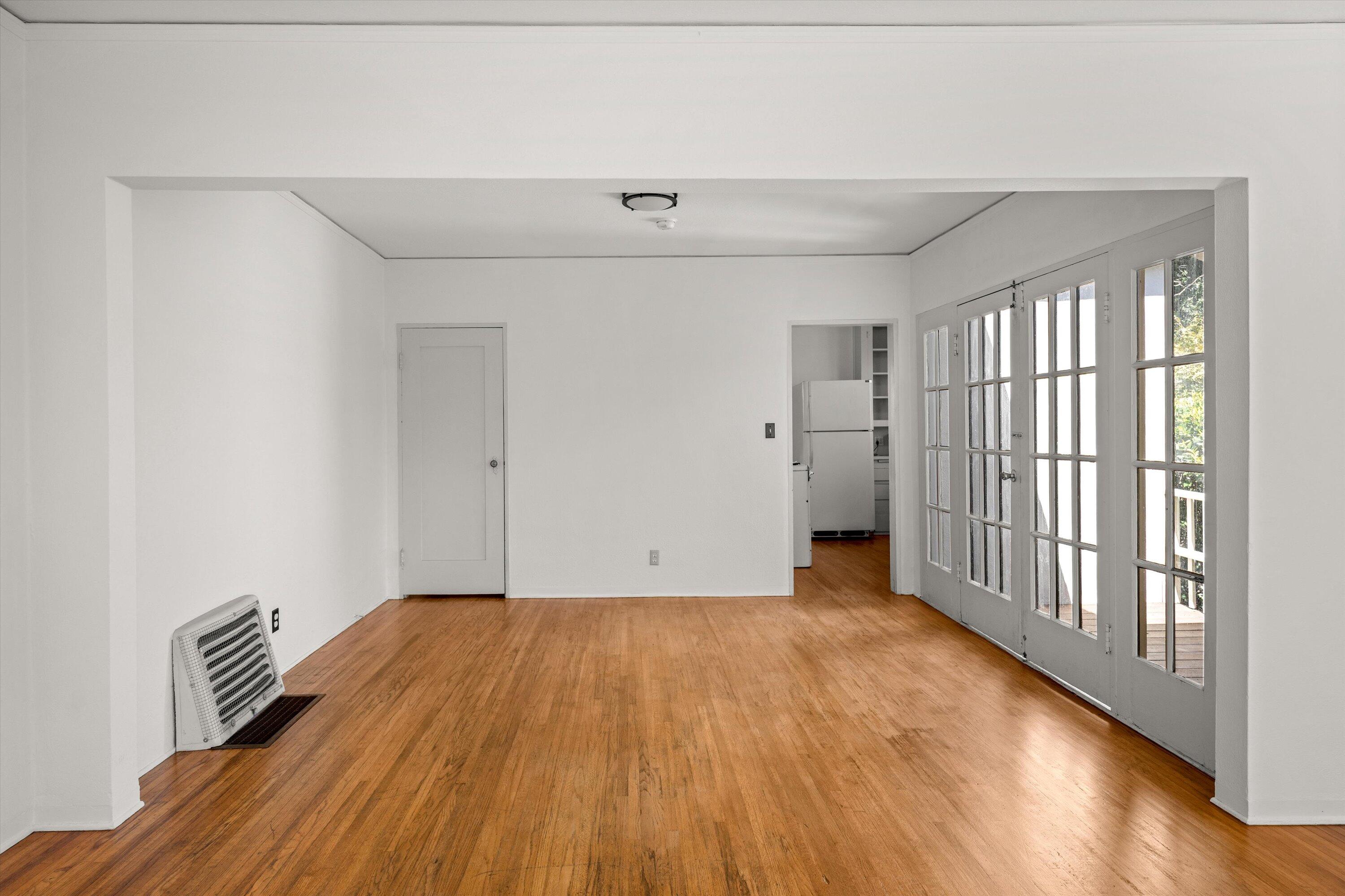 302 N Soledad Street