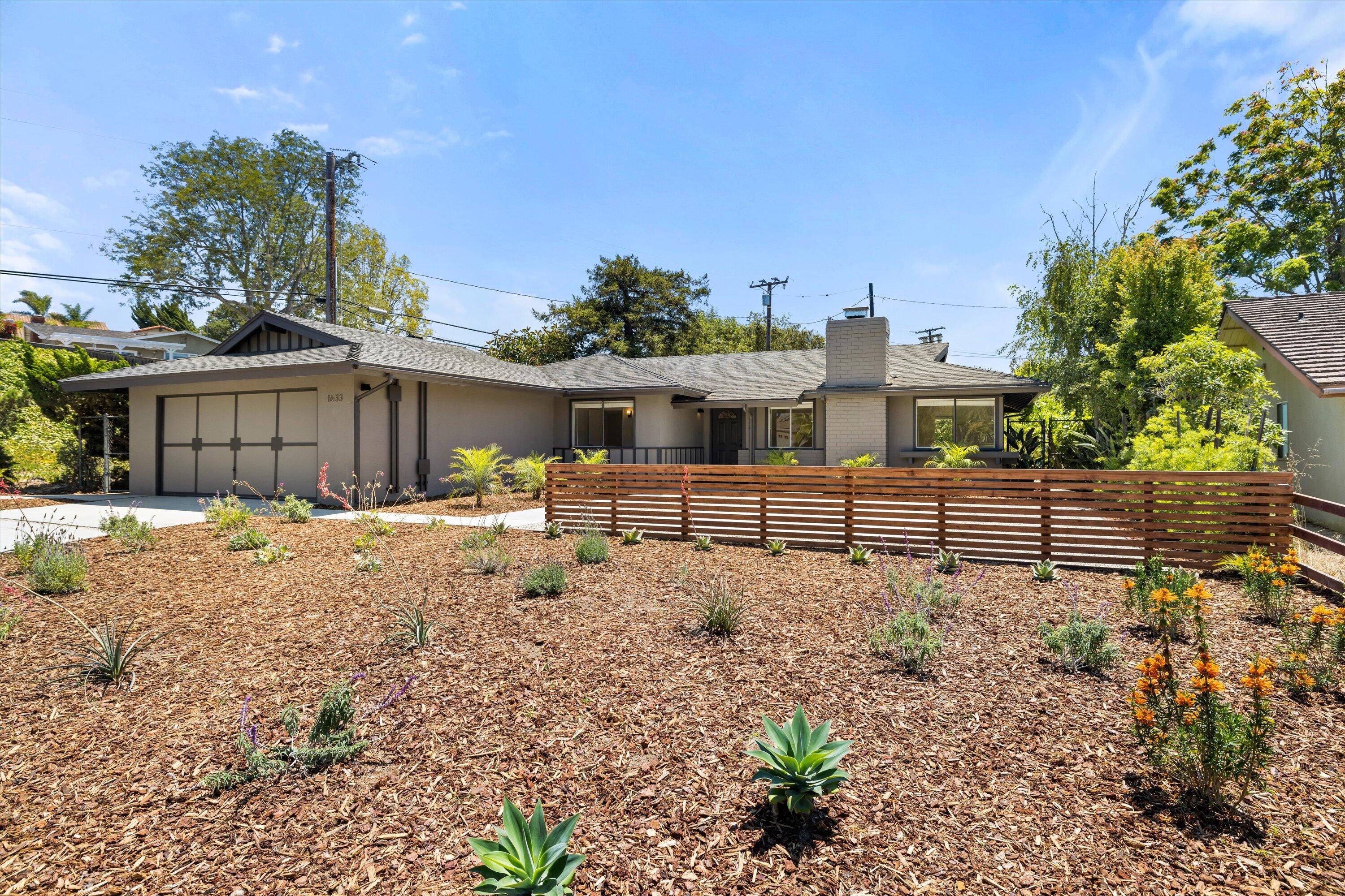 1633 La Coronilla Drive