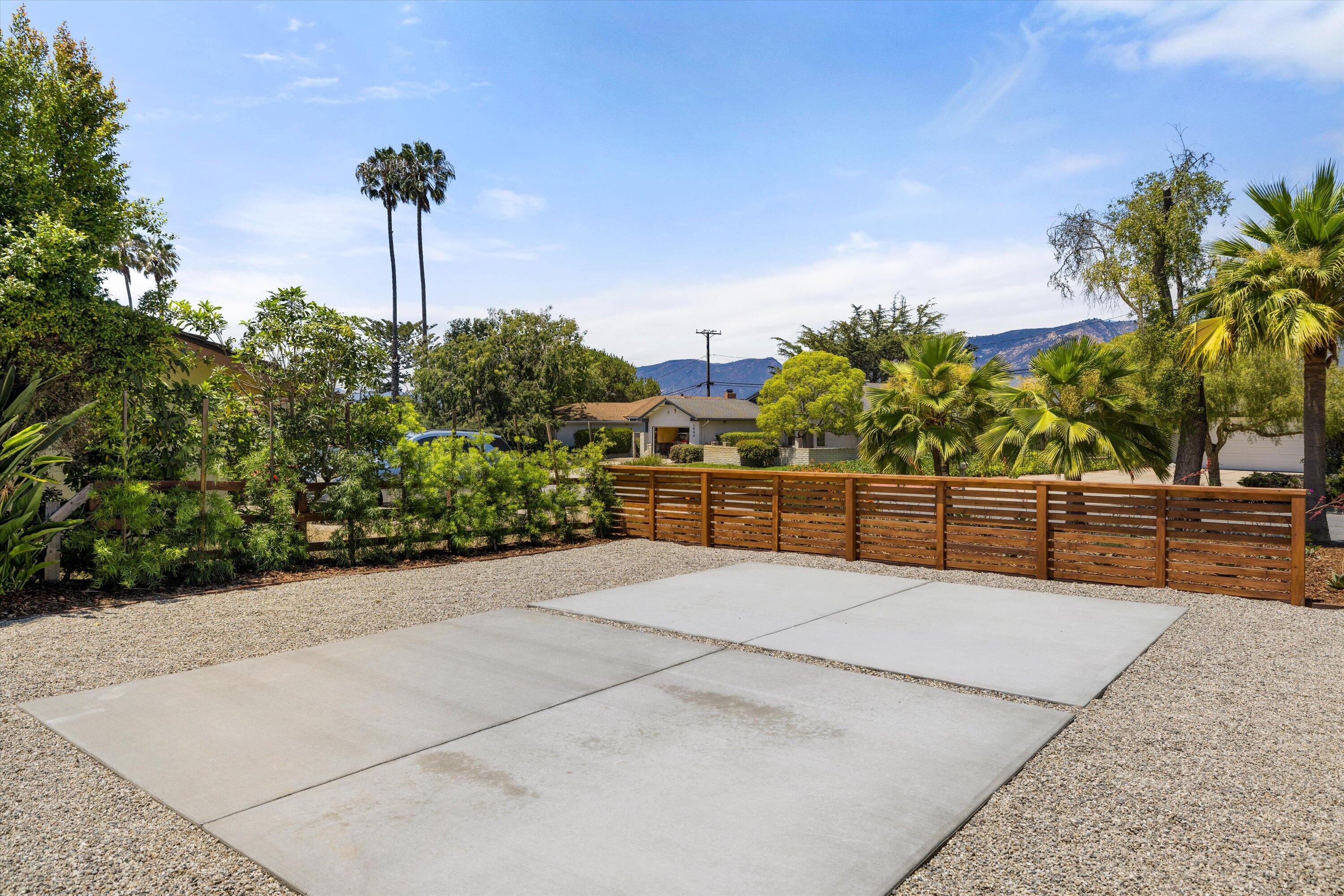 1633 La Coronilla Drive