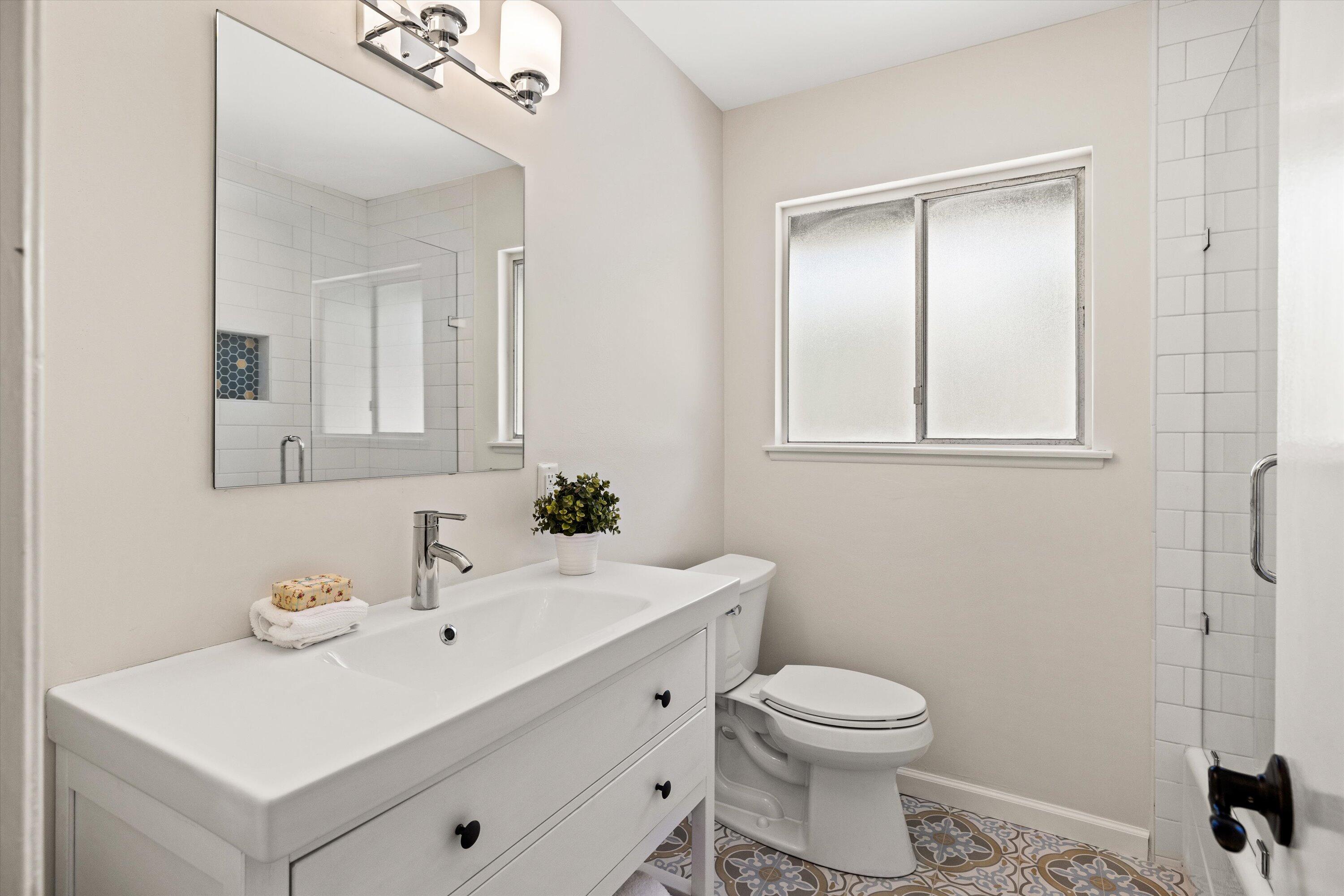 1633 La Coronilla Drive