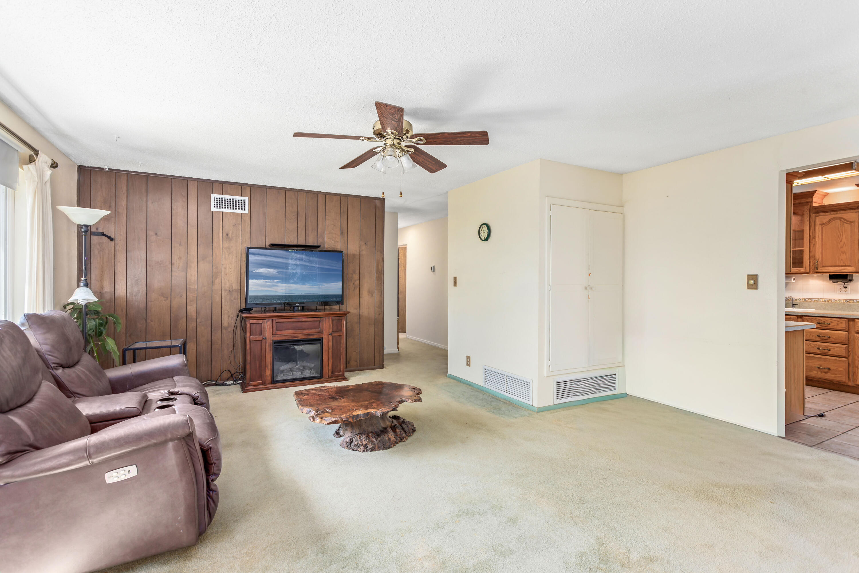 7195 Tuolumne Drive