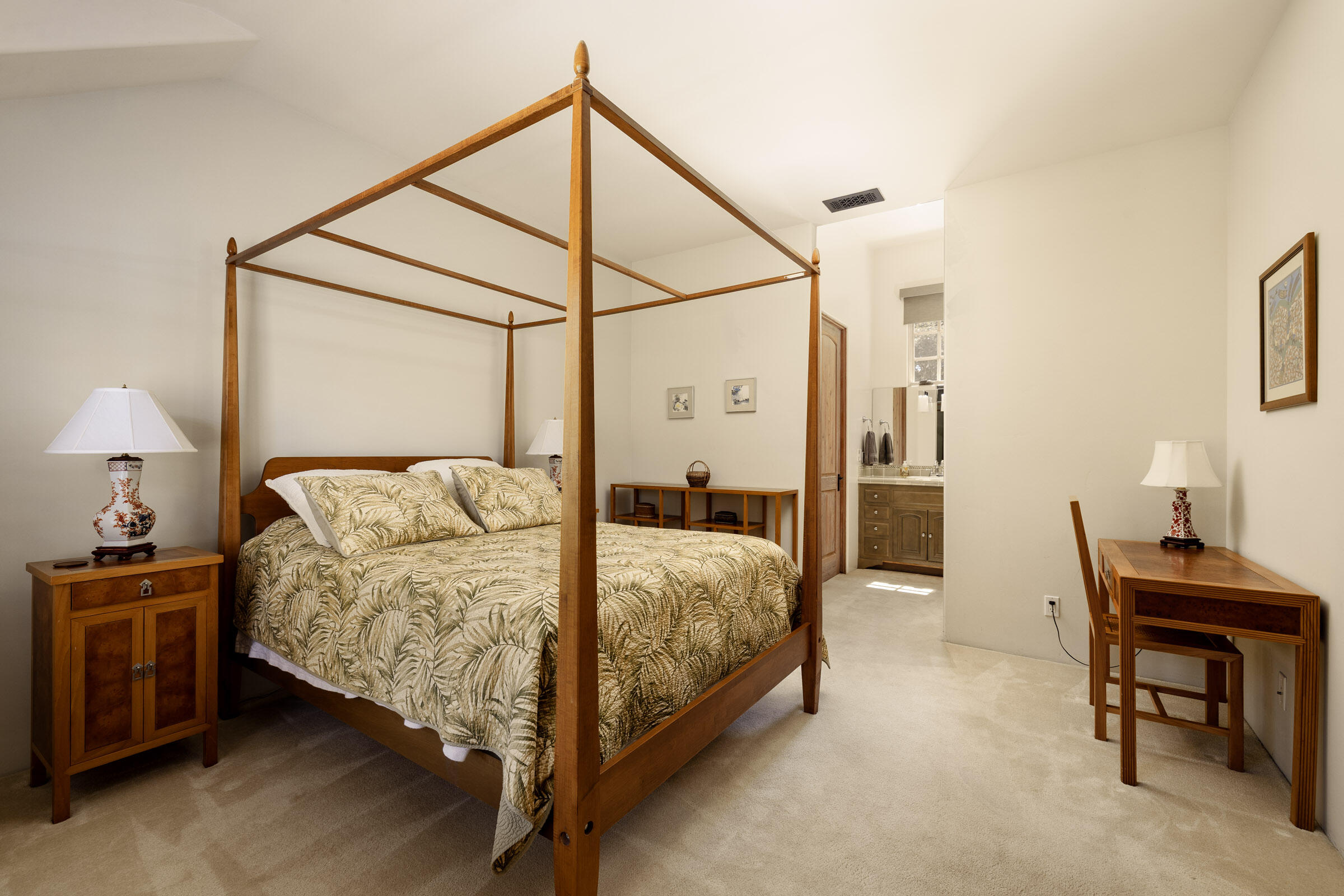 4672 Via Roblada