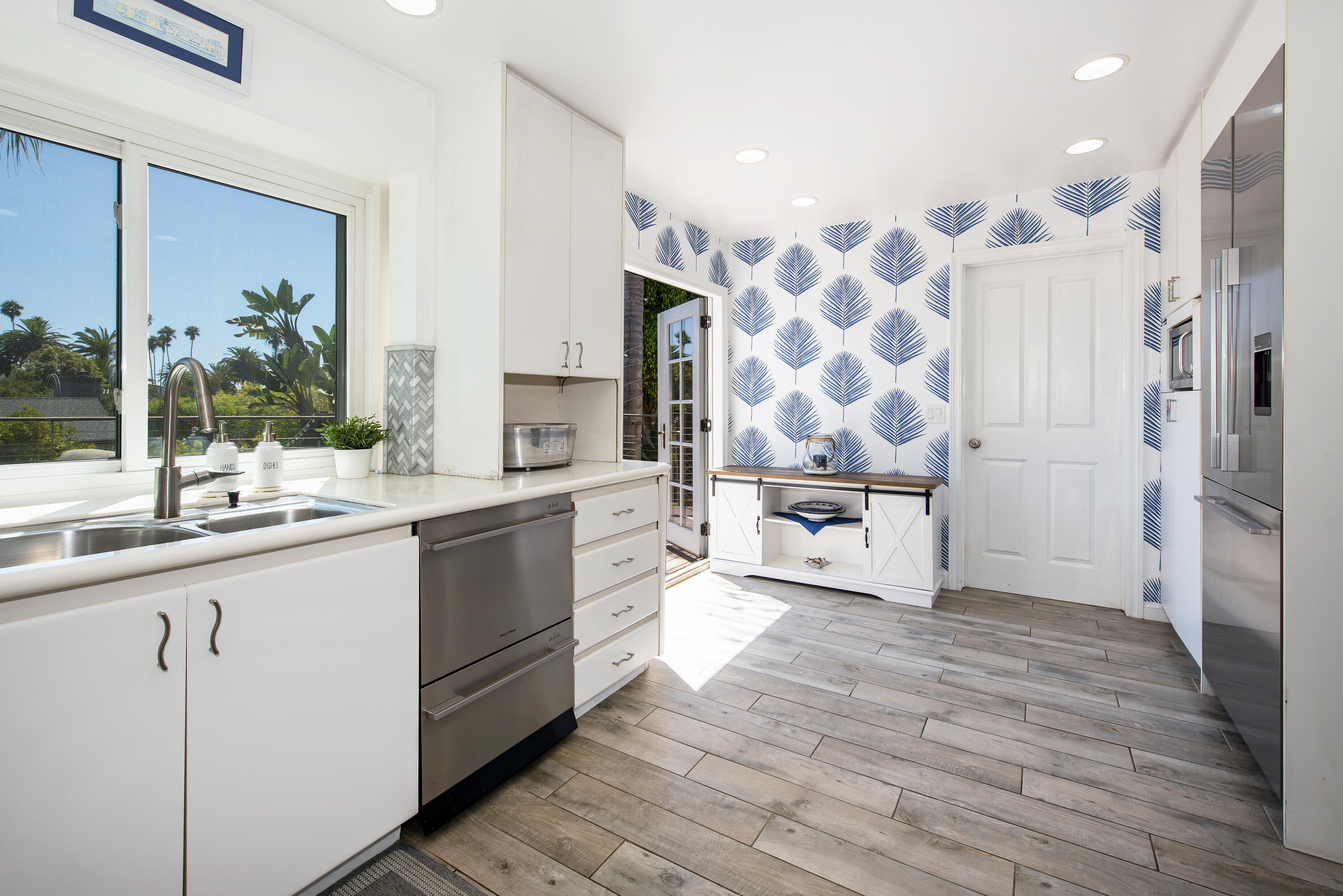 3831 Sunset Road