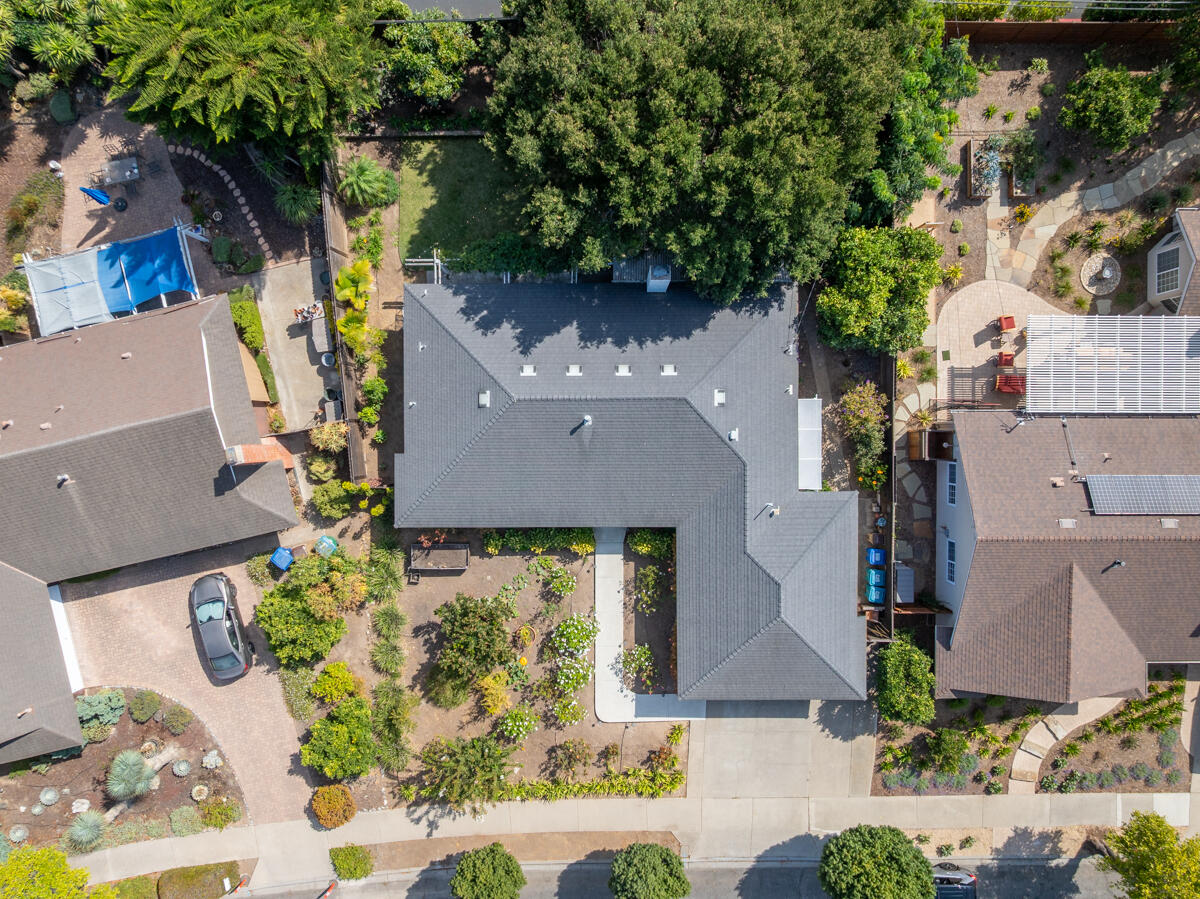 5745 Berkeley Road